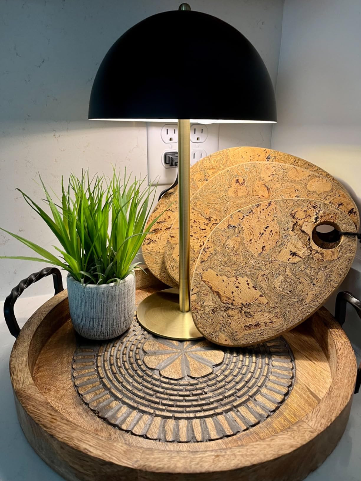 Globe Electric 52938 Luna 15" Desk Lamp, Matte Black, Matte Brass Accents, in-Line On/Off Rocker ... | Amazon (US)