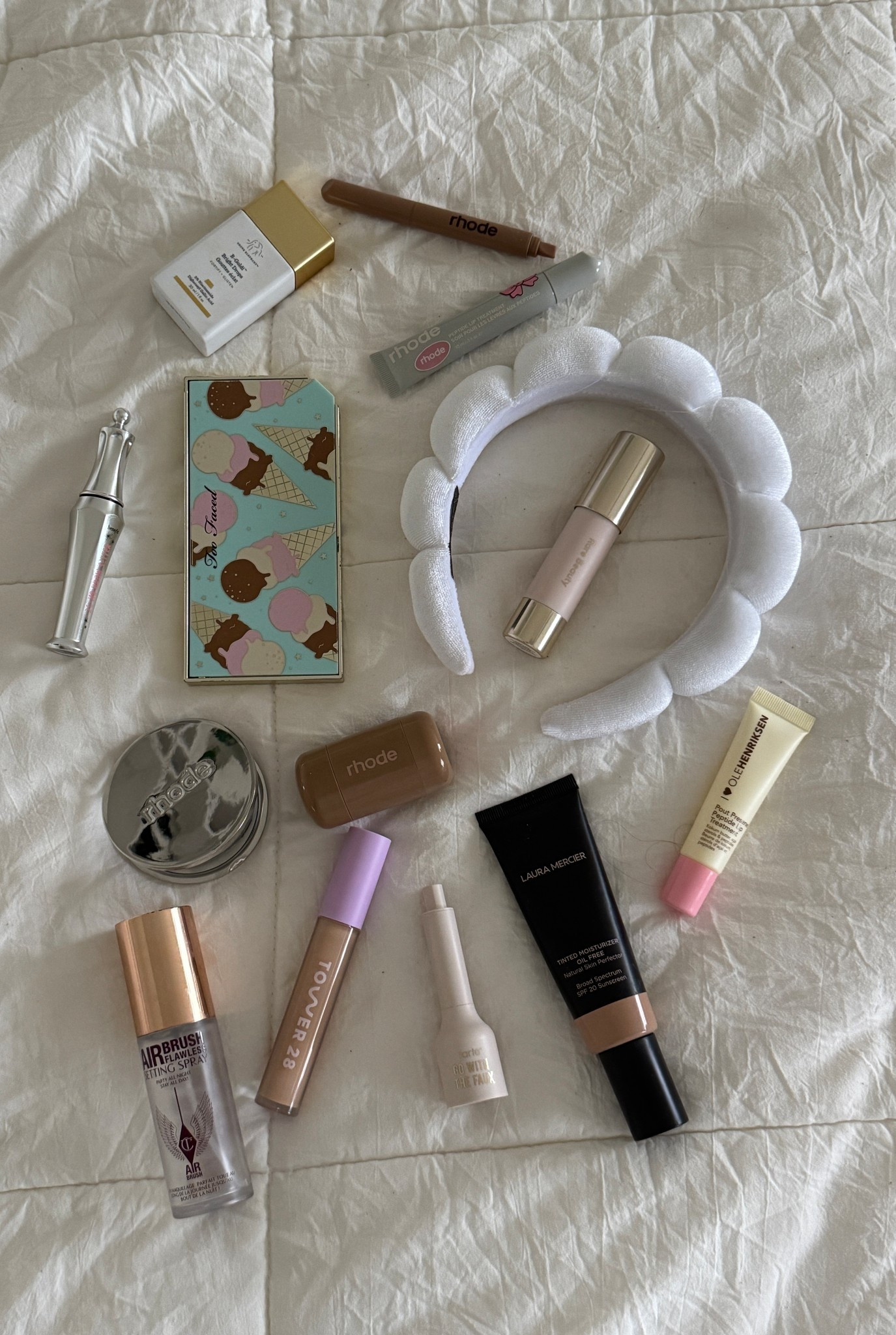 my winter makeup lineup!!

#makeup #makeuproutine #face #essentials 

#LTKmorningroutine #LTKSaleAlert #LTKgrwm