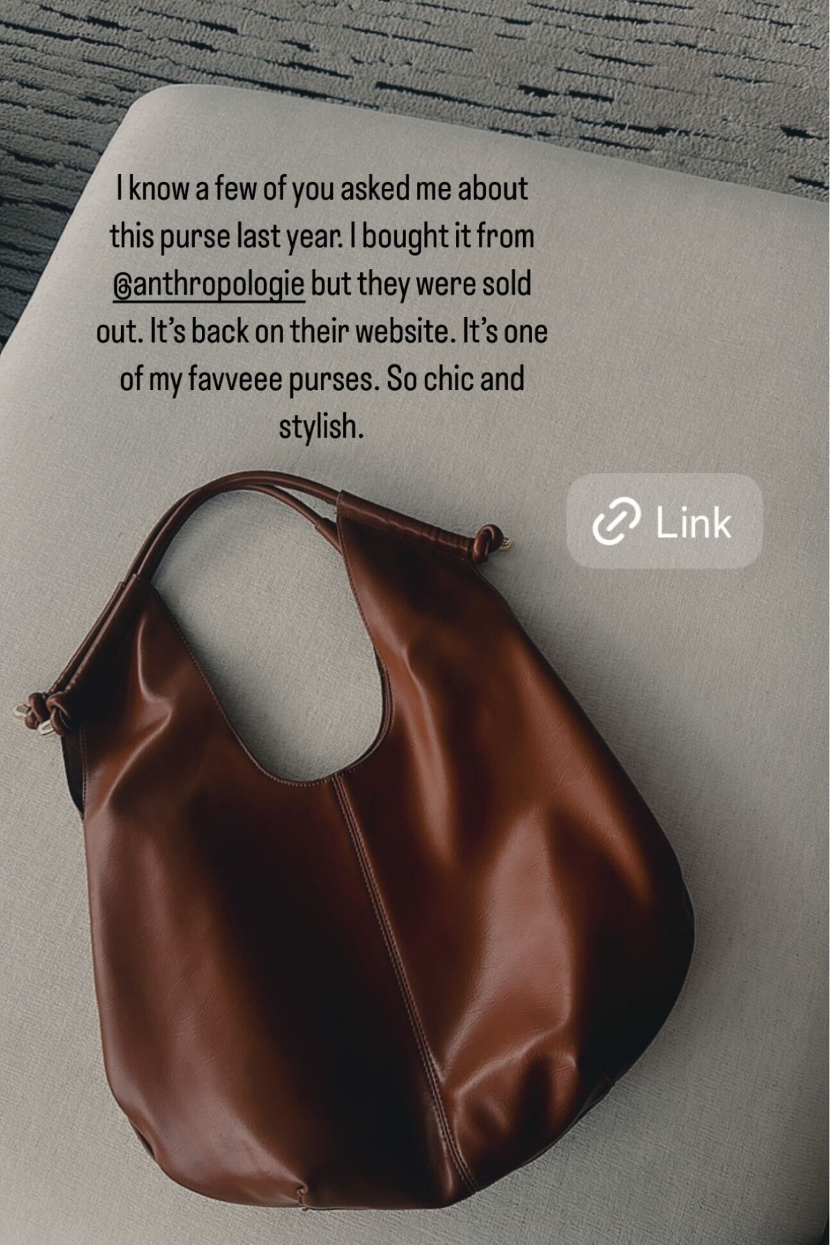 One of my favveee purses. So chic and stylish.

#purse #chic&stylish #fashionn