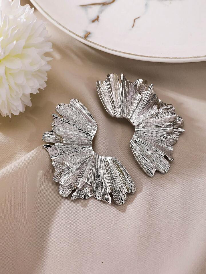 Textured Metal Stud Earrings | SHEIN