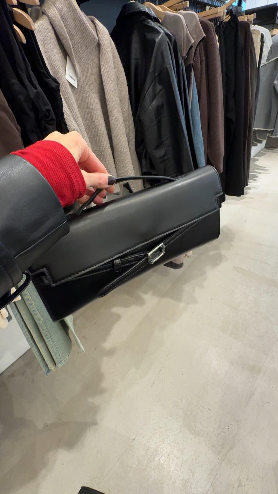 Cute little bag! 

#LTKgiftguide #LTKstyletip #LTKcanada