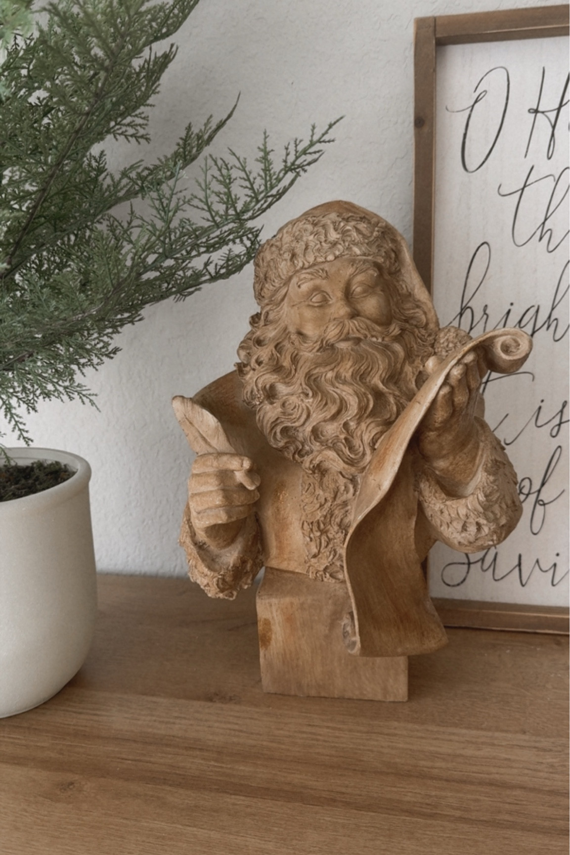 #Christmas #ChristmasDecor #SantaDecor #HolidayDecor

#LTKHoliday #LTKSeasonal