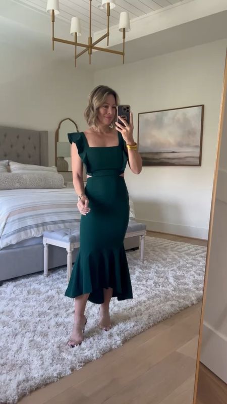 High-Low Dress From Nordstrom! 

Dress Fit: I’m wearing an XS