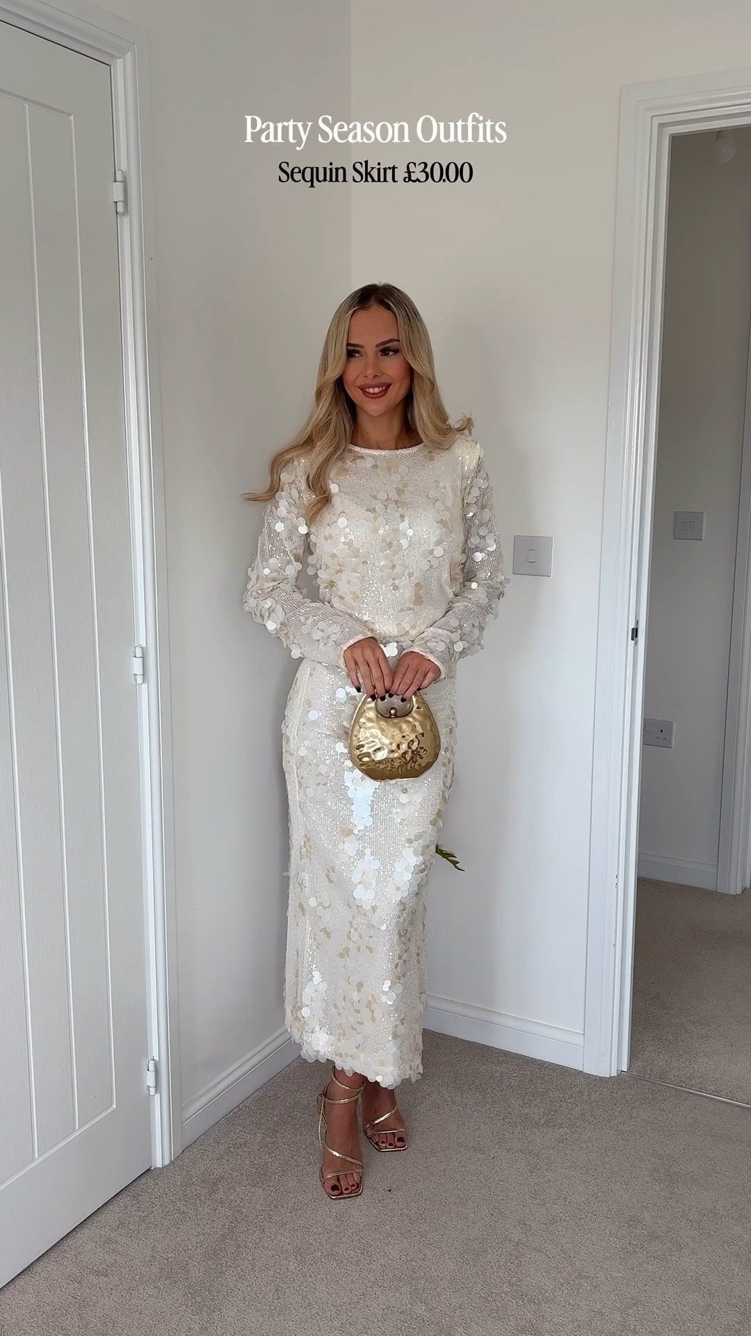 girls I am shoook ahhh!! 🤯🤎🥂

… as you might have seen on my previous reel, I wanted to try out new brands over the next few months so share my first impressions & thoughts! 

Today’s first fit is @peacocks and it’s safe to say I am completely blown away by what I found in store. Not only are the outfits absolutely stunning but the price tags are insaneee 👏🏻✨

The @danidyerxx x @peacocks_fashion party collection is now live & you girls need to take a look!! 🥂

#peacocks #partywear #xmaspartyoutfits #christmaspjs #christmasoutfits #outfitinspo #sparkleseason #danidyer