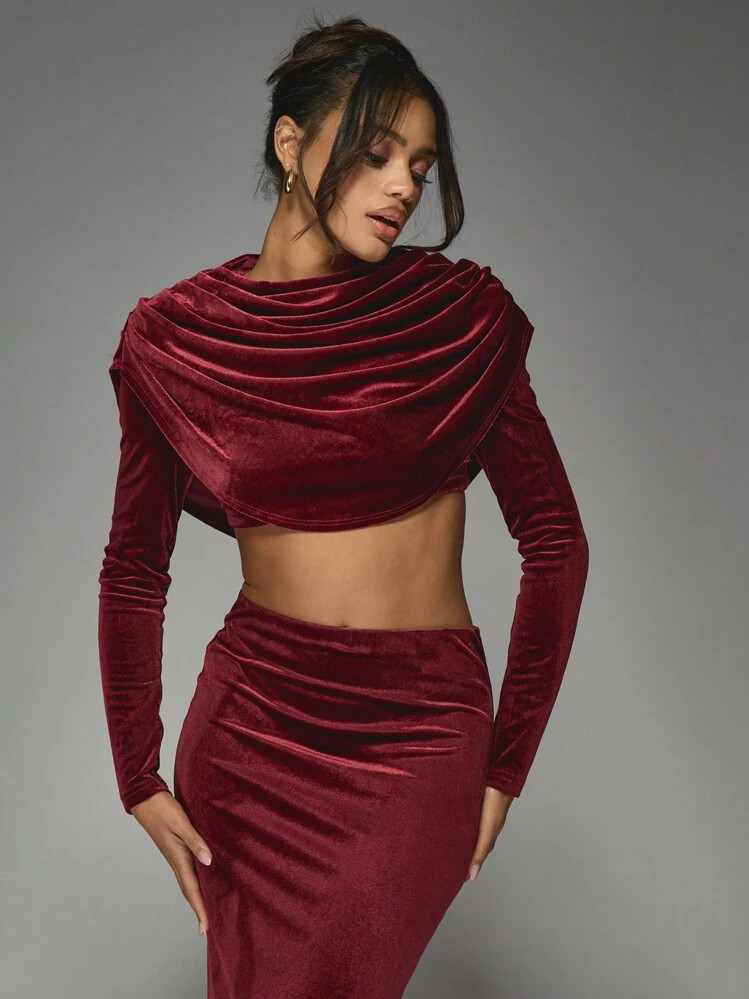 MISSGUIDED Velvet Drape Long Sleeves Crop Top | SHEIN