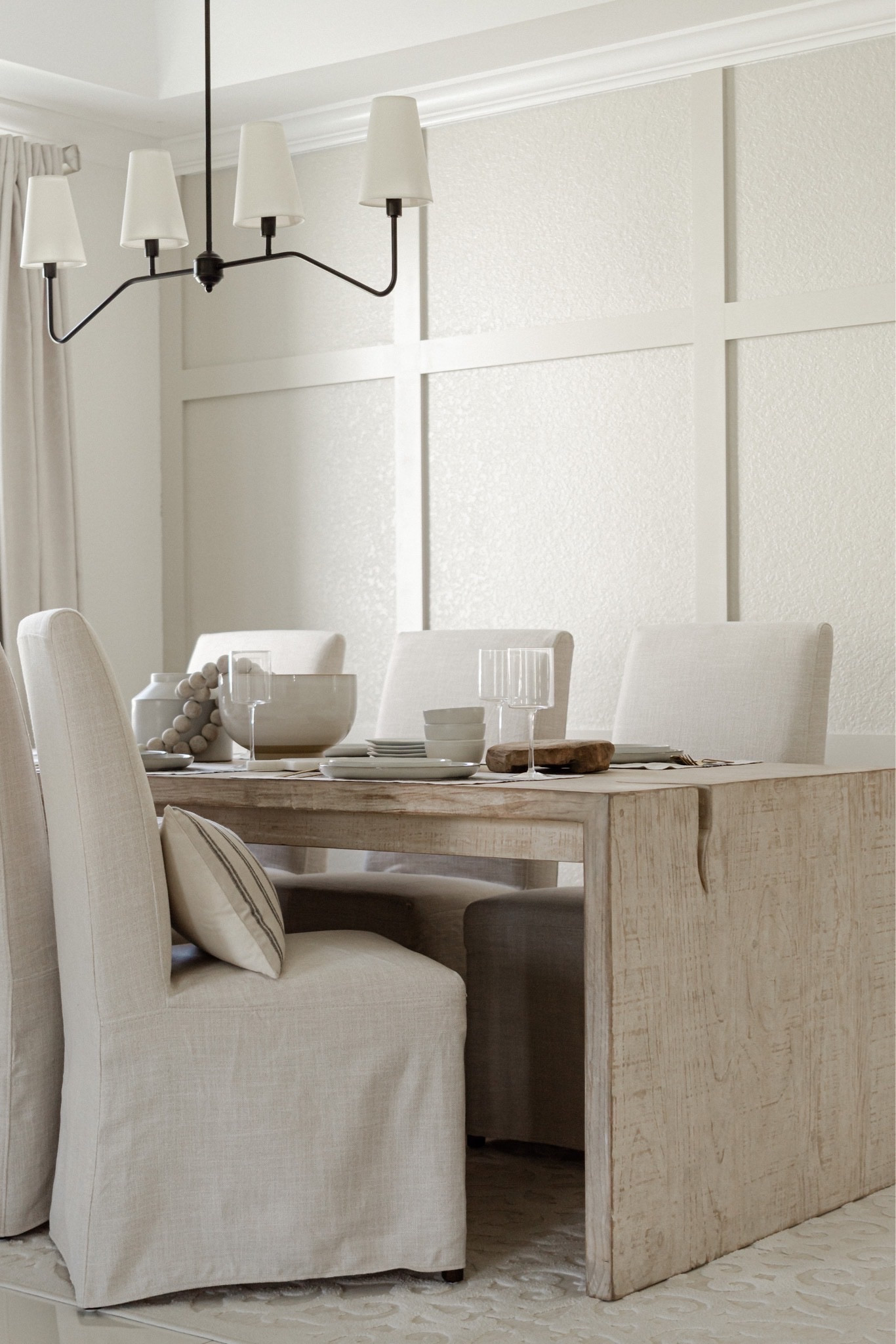 Let's transform your dining room into an elegant and inviting space you'll love sharing with family and friends! Discover top-quality dining room essentials and shop now to create your dream dining experience. 

#diningroommdecor #cljsquad #amazonhome #organicmodern #homedecortips #diningroomremodel


#LTKFind #LTKhome #LTKGiftGuide