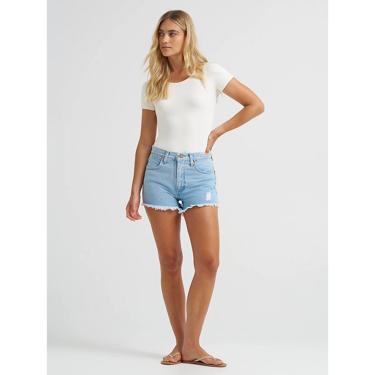 Women's Reworked Short in Light Stone | Wrangler