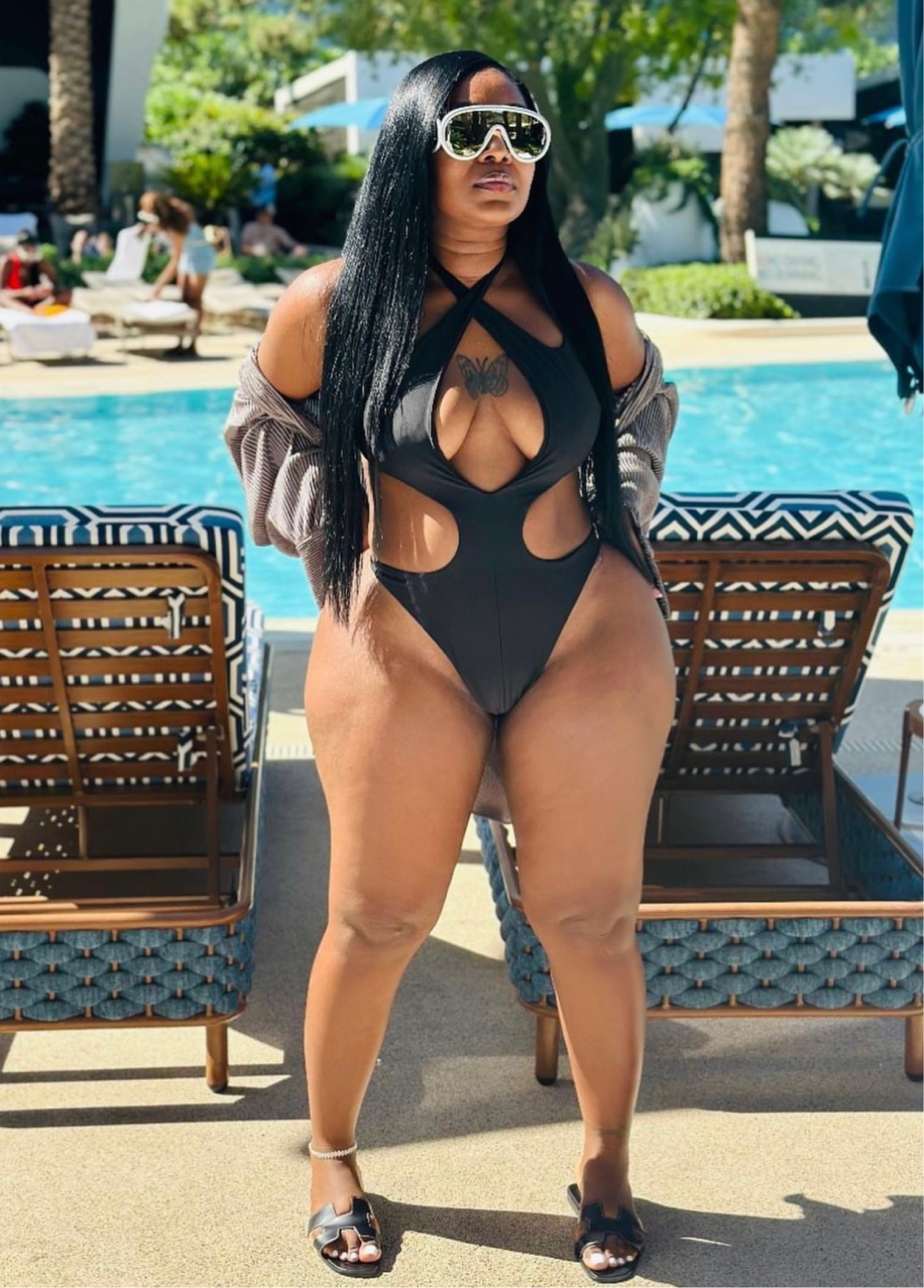 Shop My Las Vegas Liquid Pool Party Look Today! 

I’m wearing a size 8 in the swimwear 


#LTKswim #LTKFind #LTKSeasonal