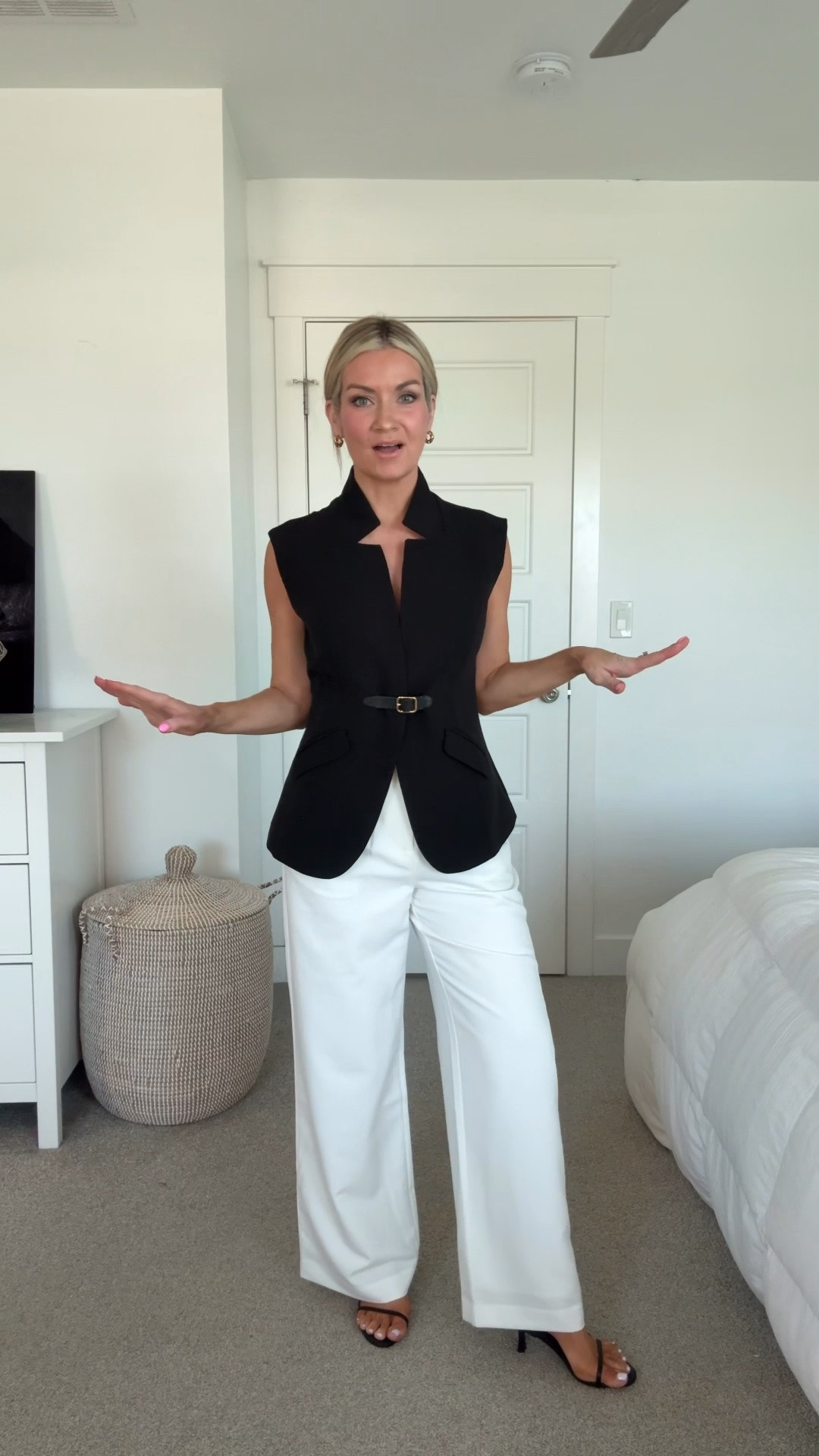 Size small in top & bottoms 🖤🤍🖤 
Use code interstatestyle_12