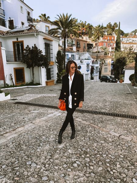 Black blazer and tight pants with a pop of orange🖤🧡

#LTKstyletip #LTKeurope #LTKSeasonal