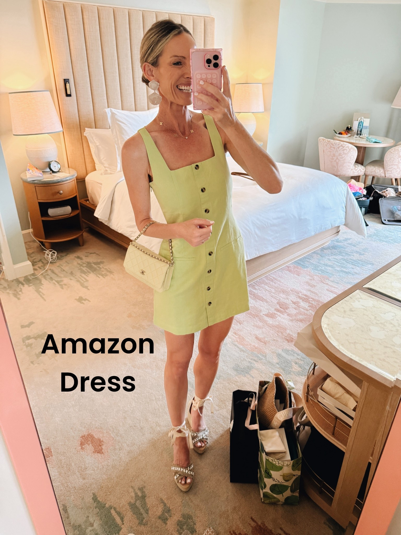 The cutest linen Amazon dress!! Fits so well. No one could believe it was Amazon! Size XS. 