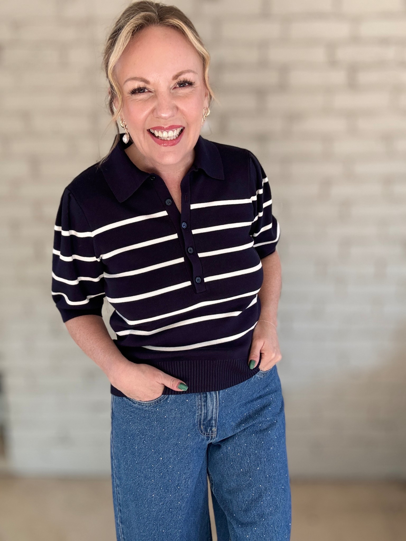 Medium top; 6 jeans

#LTKSeasonal #LTKHoliday #LTKOver40