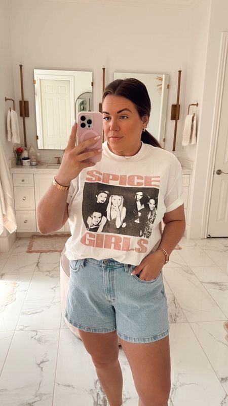 curvy causal spring summer look! wearing size large in oversized Spice Girls graphic tee and size 32 in denim 

#LTKSeasonal #LTKMidsize #LTKFindsUnder50