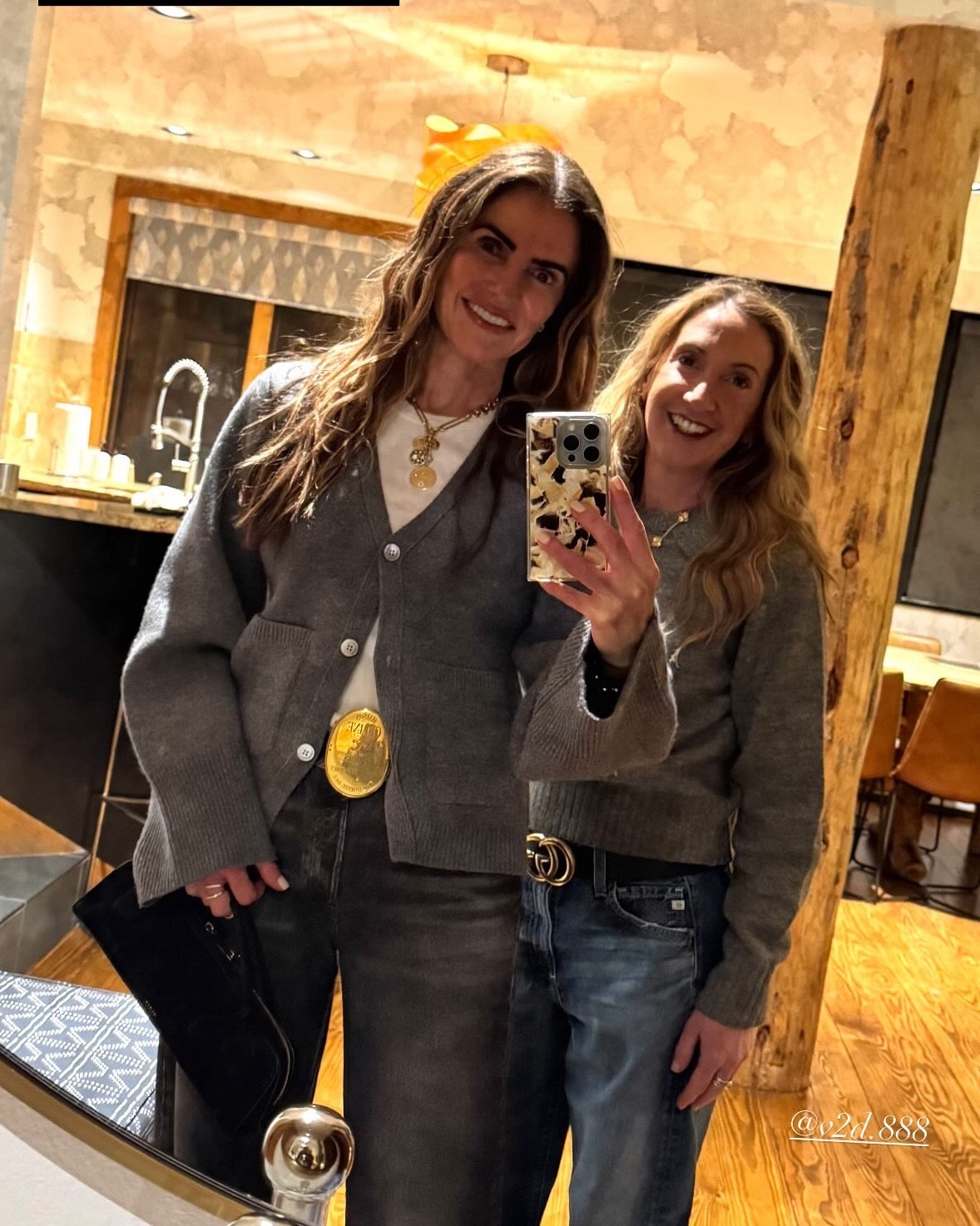 gno in telluride off to the grand🩶🩶 wearing this fab must-have cardigan, best quality tee you need & sweatpant denim too! 

#LTKTravel #LTKootd #LTKSaleAlert