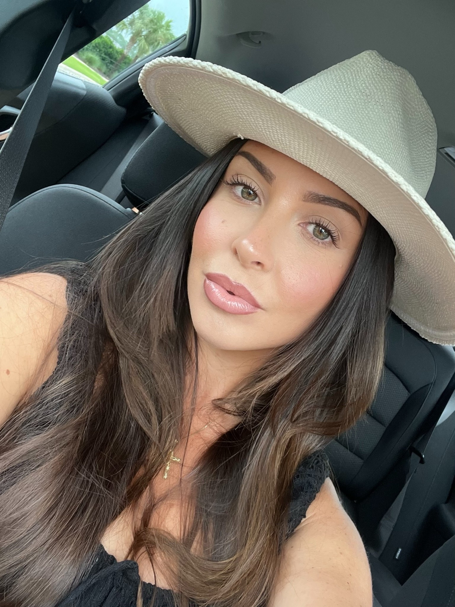 Everyday summer makeup

#LTKdayinmylife #LTKgrwm #LTKBeauty