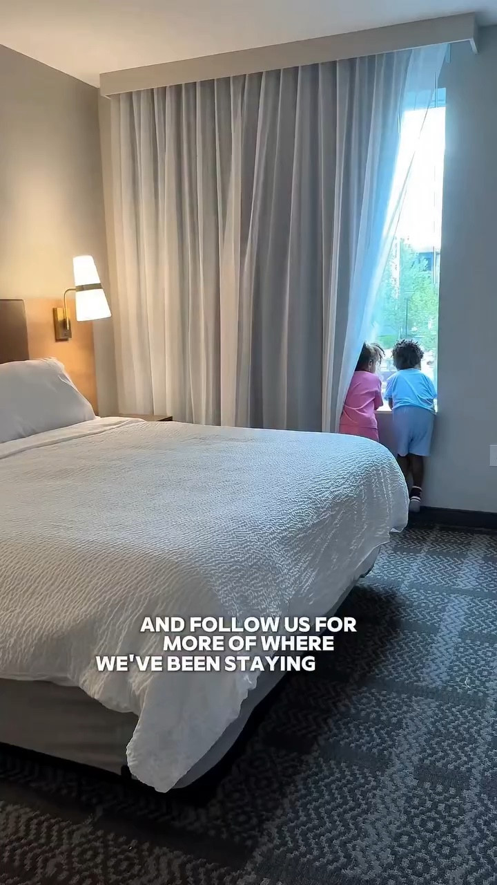 Summer travel, but make it easier on families.

We recently checked out the newly opened @staybridgesuites Sarasota – Bradenton Airport and wanted to share this option with you if you’re planning a family trip this summer.

What stood out to us is how this stay is set up to make traveling with kids a little more manageable, especially for longer stays or multi-day trips.

Here are a few things families would appreciate:

🍳 Complimentary hot breakfast daily (one less thing to plan every morning 🙌🏽)
🍽️ Suite-style rooms with full kitchens, perfect for snacks, quick meals, or picky eaters
🏊🏽‍♀️ Outdoor pool to unwind after a full day out
🏋🏽‍♀️ 24-hour fitness center if you want to stay active while traveling
🧺 Laundry on-site (because kids 😅)
🥂 Evening social hours on select nights with light bites + drinks
🐾 Pet-friendly options if you’re bringing the whole family

Location-wise, it’s about 20 minutes from the beach, so you can plan your beach days without needing to stay directly on the water and still be close to some of Sarasota’s most popular spots.

It’s also super convenient being near the airport, which makes travel days a little smoother.

If you’re looking for a stay that gives you space, flexibility, and some built-in conveniences, this is one to keep on your list for summer.

Follow @funwiththejohnsons for more family-friendly hotels, travel tips, and places we’ve been checking out lately.

#familyfriendly #sarasotahotels #visitsarasota #visitflorida #ihg