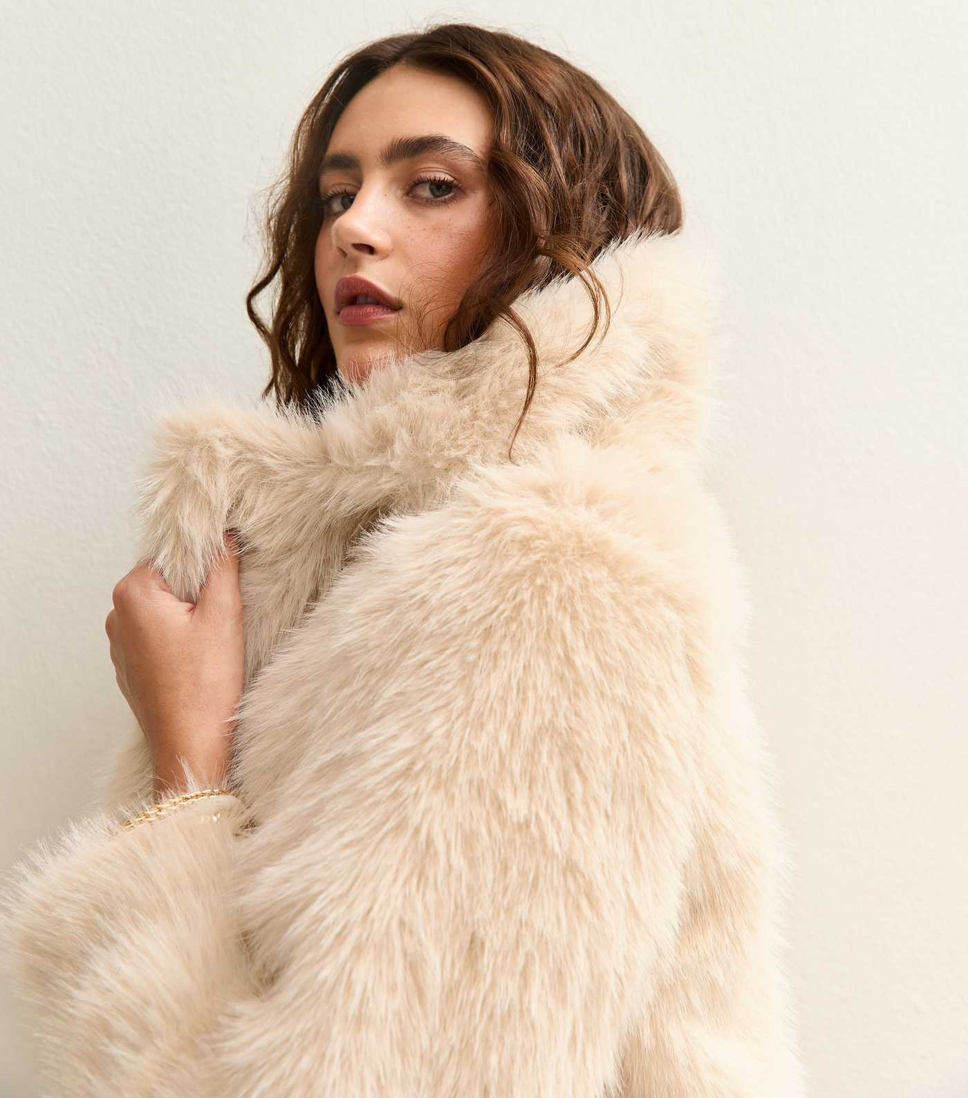 Cream Faux Fur Coat | New Look | New Look (UK)