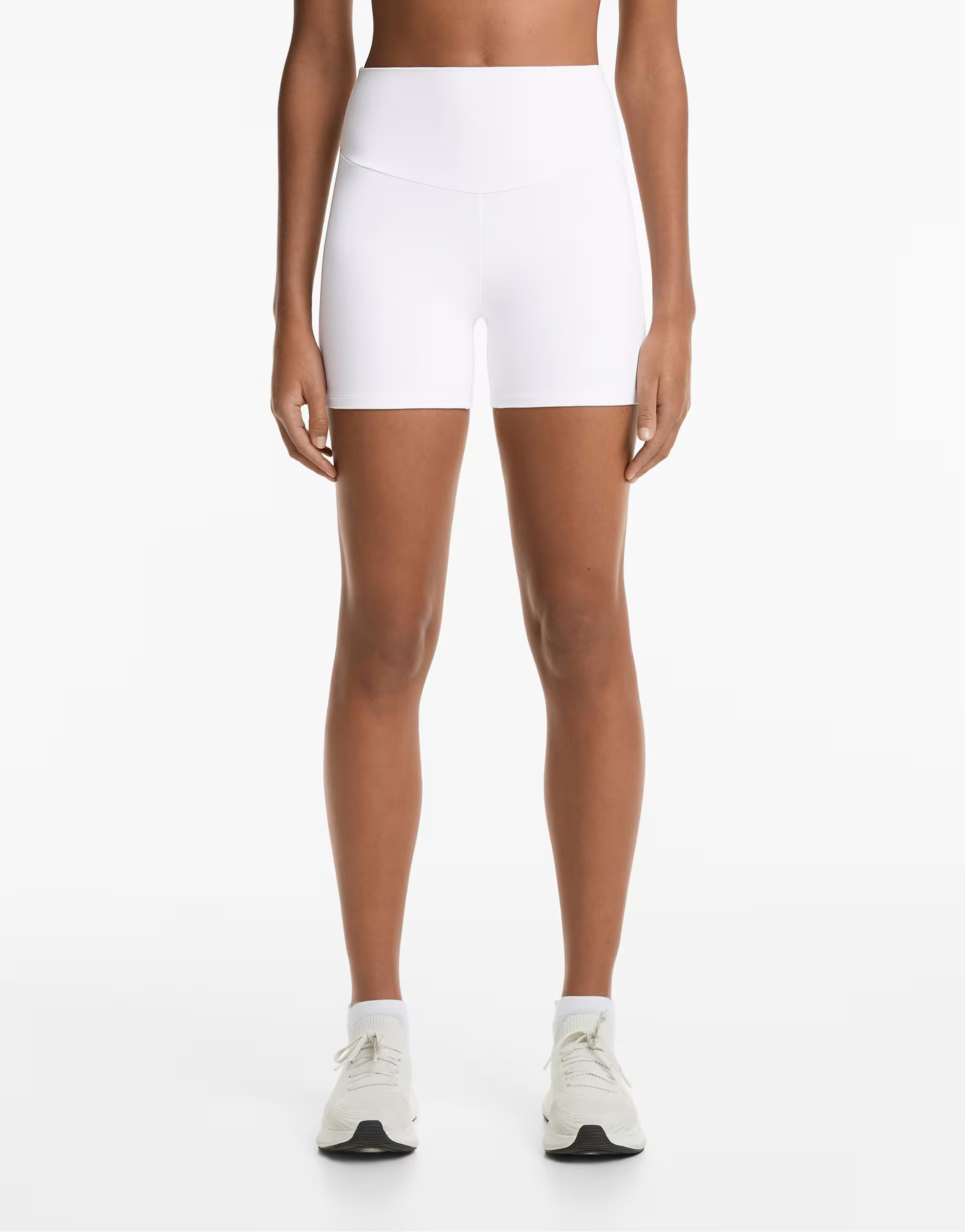 OYSHO Comfortlux high-rise 10cm hot pants in white | ASOS (Global)