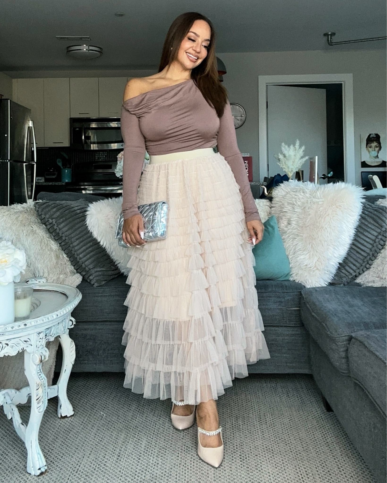 Tulle skirt moment for this little fall date outfit 🤎

skirts, fall outfits, date night outfit 

#LTKStyleTip #LTKFindsUnder50 #LTKShoeCrush