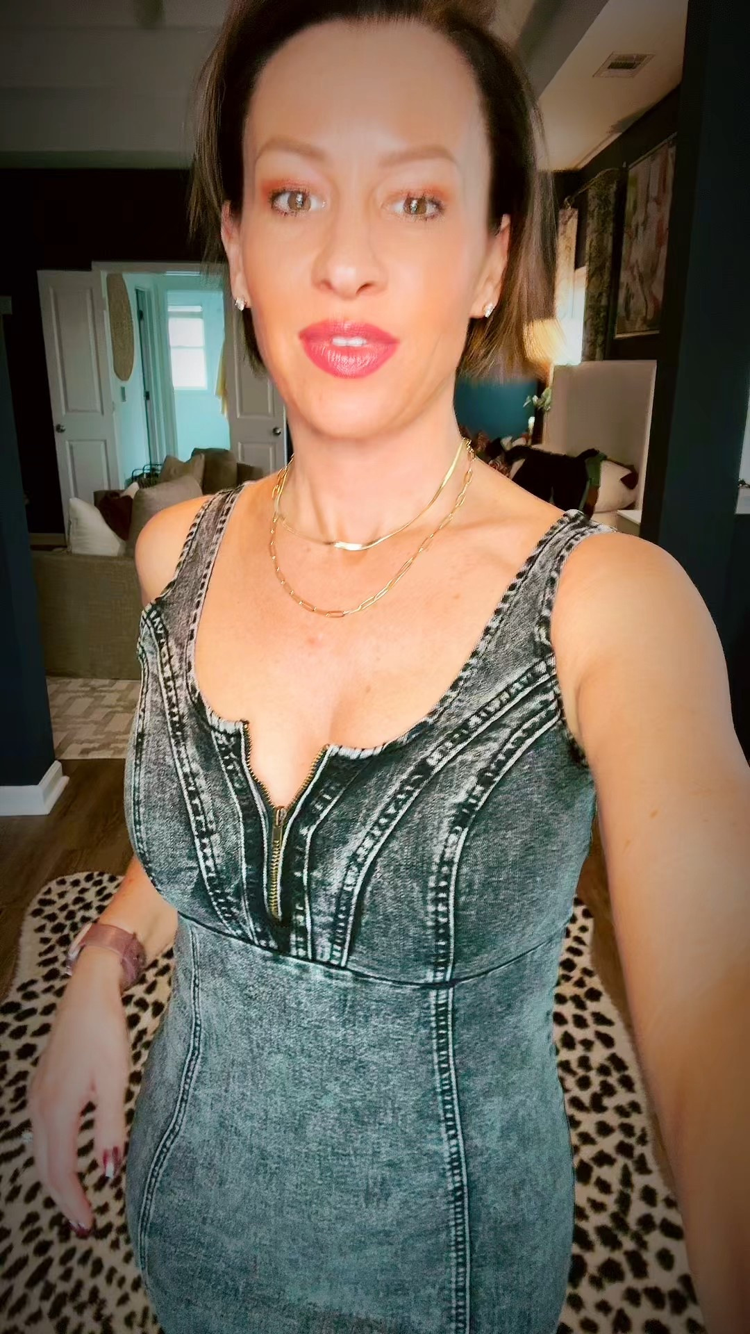 The MOST fantasy blue jean dress that hugs in all the right places! 

#LTKParties #LTKFindsUnder50 #LTKStyleTip