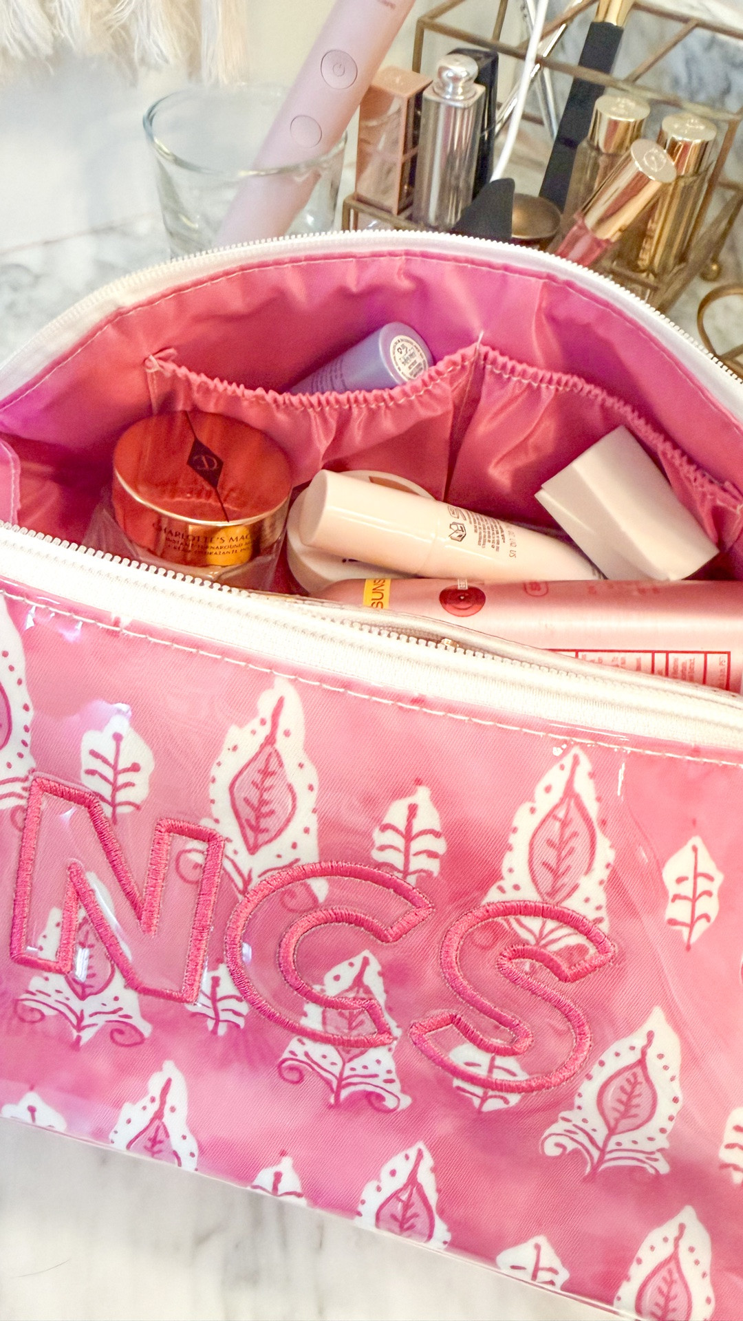 the perfect travel bags now up to 40% off this weekend @sprinkledwithpinkshop •

#LTKgrwm #LTKSaleAlert #LTKTravel