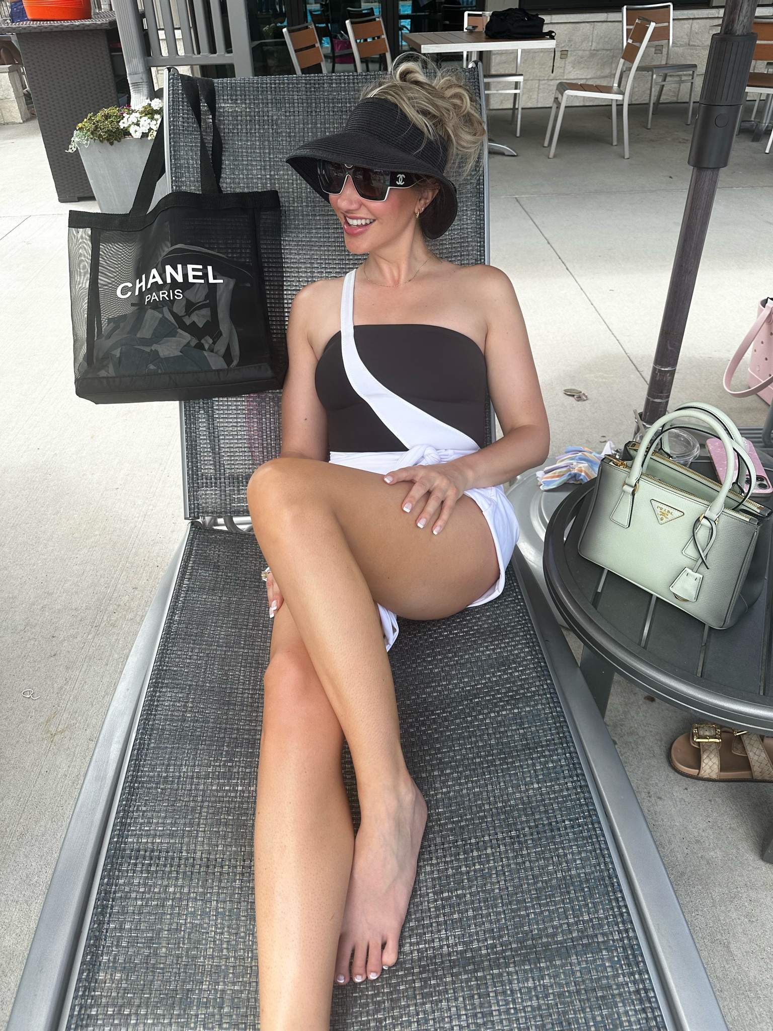 #poolside #essentials 

#LTKStyleTip