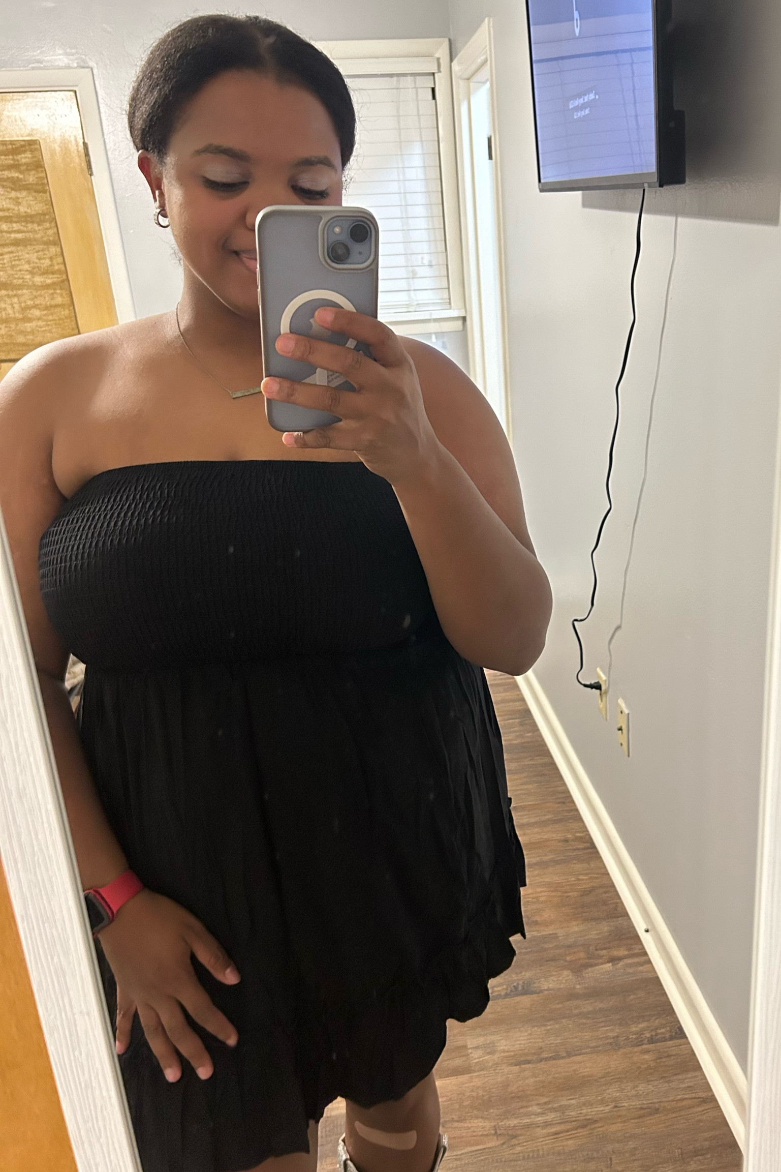 The dress is perfect for concerts or game day! So stretchy and versatile 

#LTKStyleTip #LTKFindsUnder100