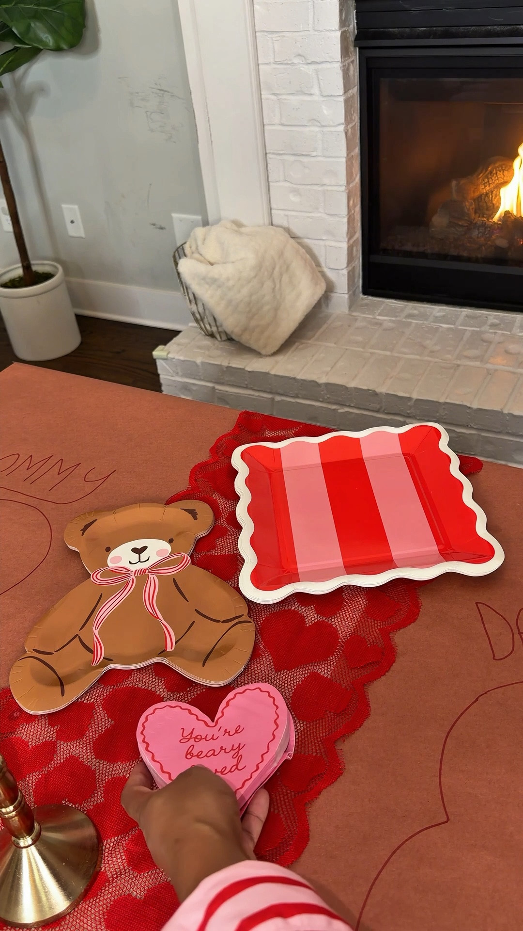 I love using simple details to make holidays feel special, and the Beary Loved Collection from Occasions by Shakira x Mymindseyeinc does exactly that. Plates, napkins, straws...easy, festive, and perfect for Valentine’s Day.

#LTKmomlife #LTKValentine #LTKSeasonal