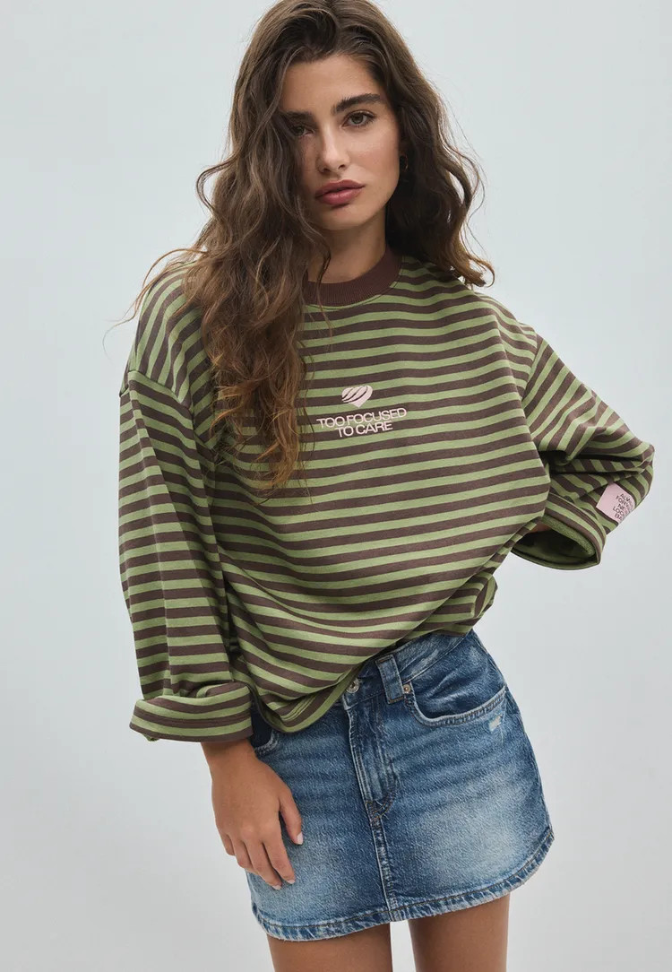 Striped sweatshirt - Women's fashion | Stradivarius United Kingdom | Stradivarius (UK)