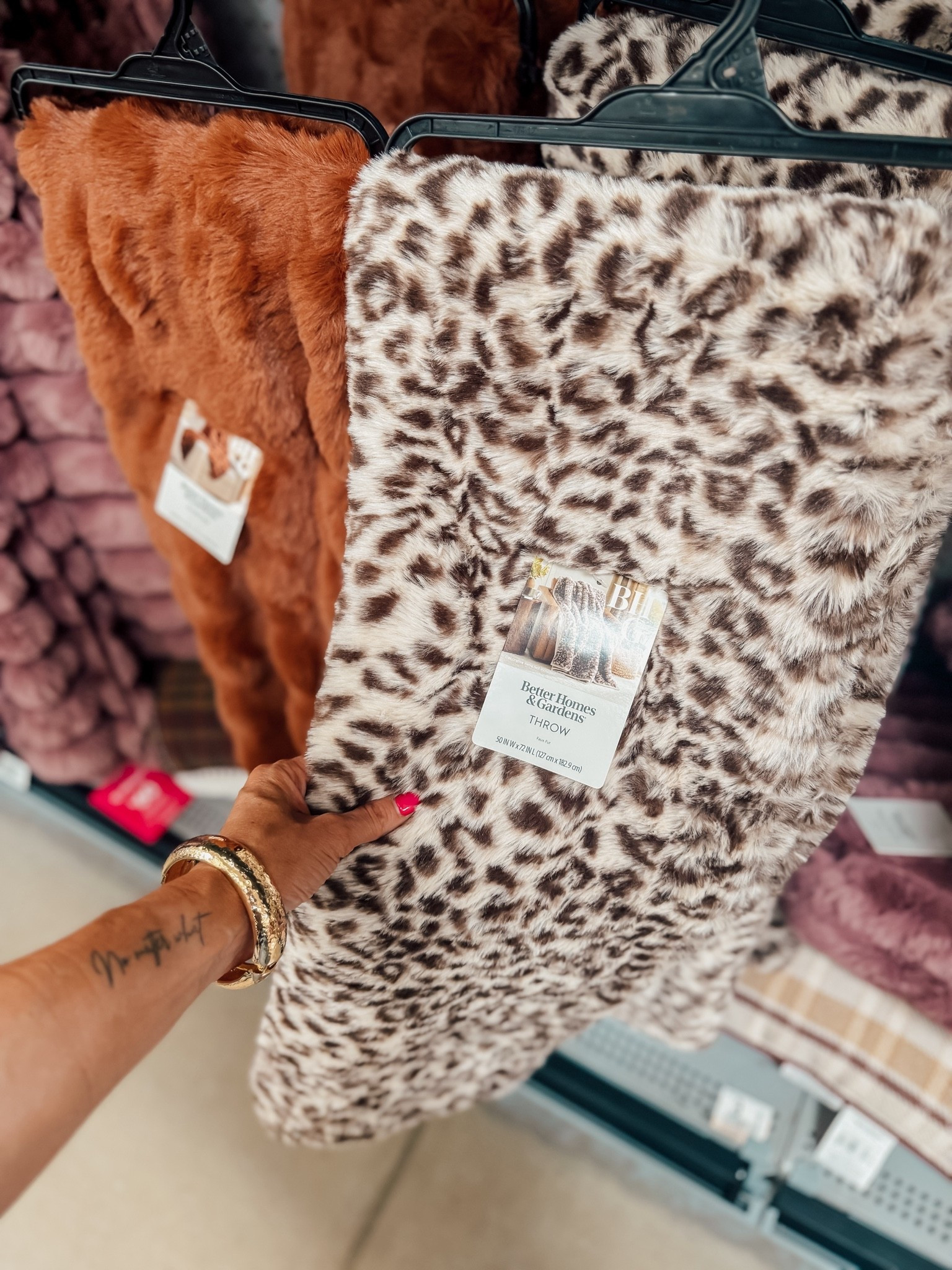 The BEST blankets!

#LTKHome #LTKSeasonal #LTKdayinmylife