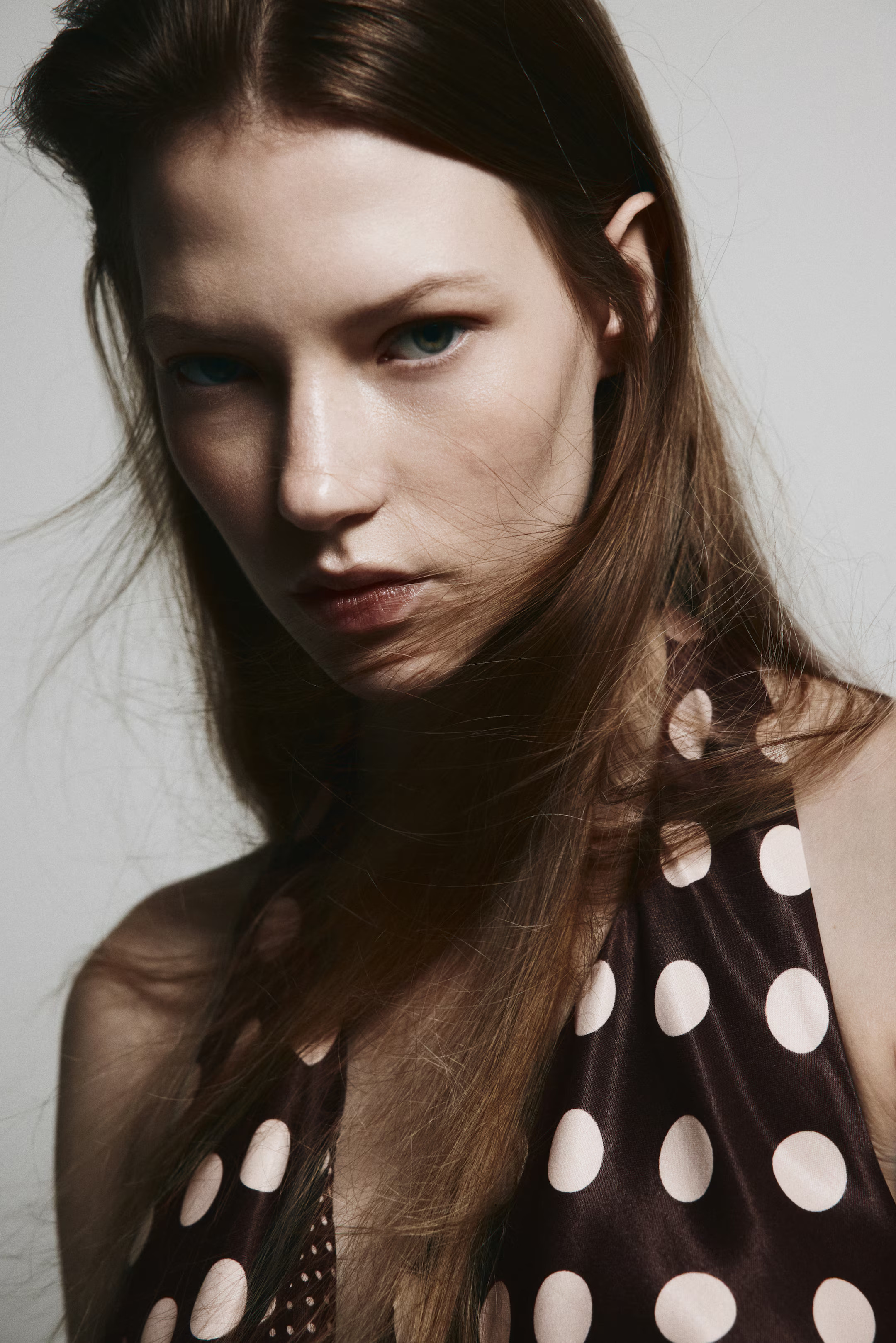 Satin halterneck top | H&M (UK, MY, IN, SG, PH, TW, HK)