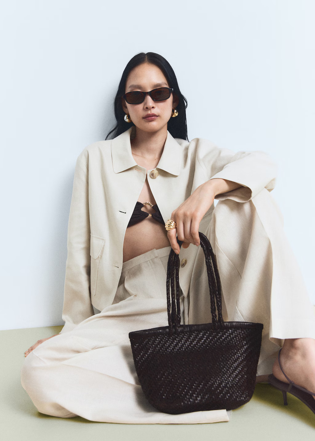 Medium braided leather bag | MANGO (UK)