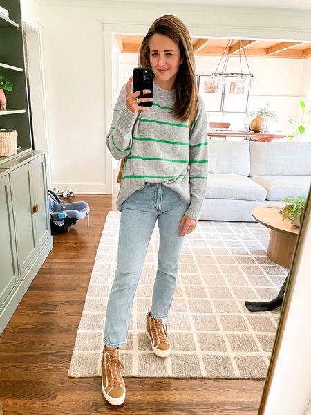 Obsessed with this Aerie sweater! I’m wearing a small and a 25 in these ankle jeans  