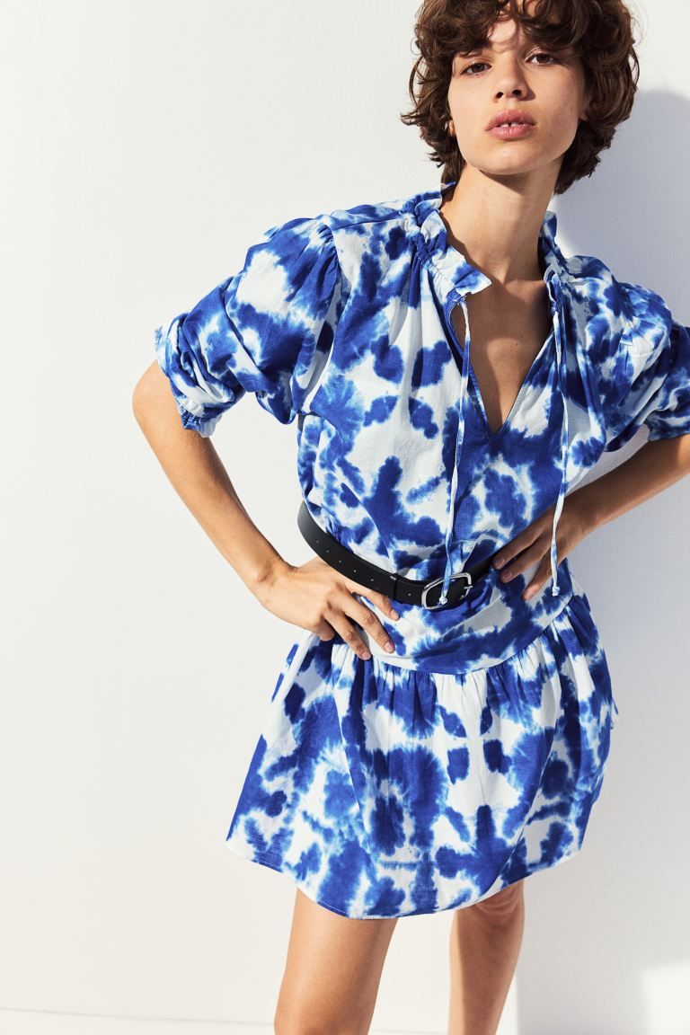 Drawstring-detail Cotton Dress - V-neck - Long sleeve - Bright blue/patterned - Ladies | H&M US | H&M (US + CA)
