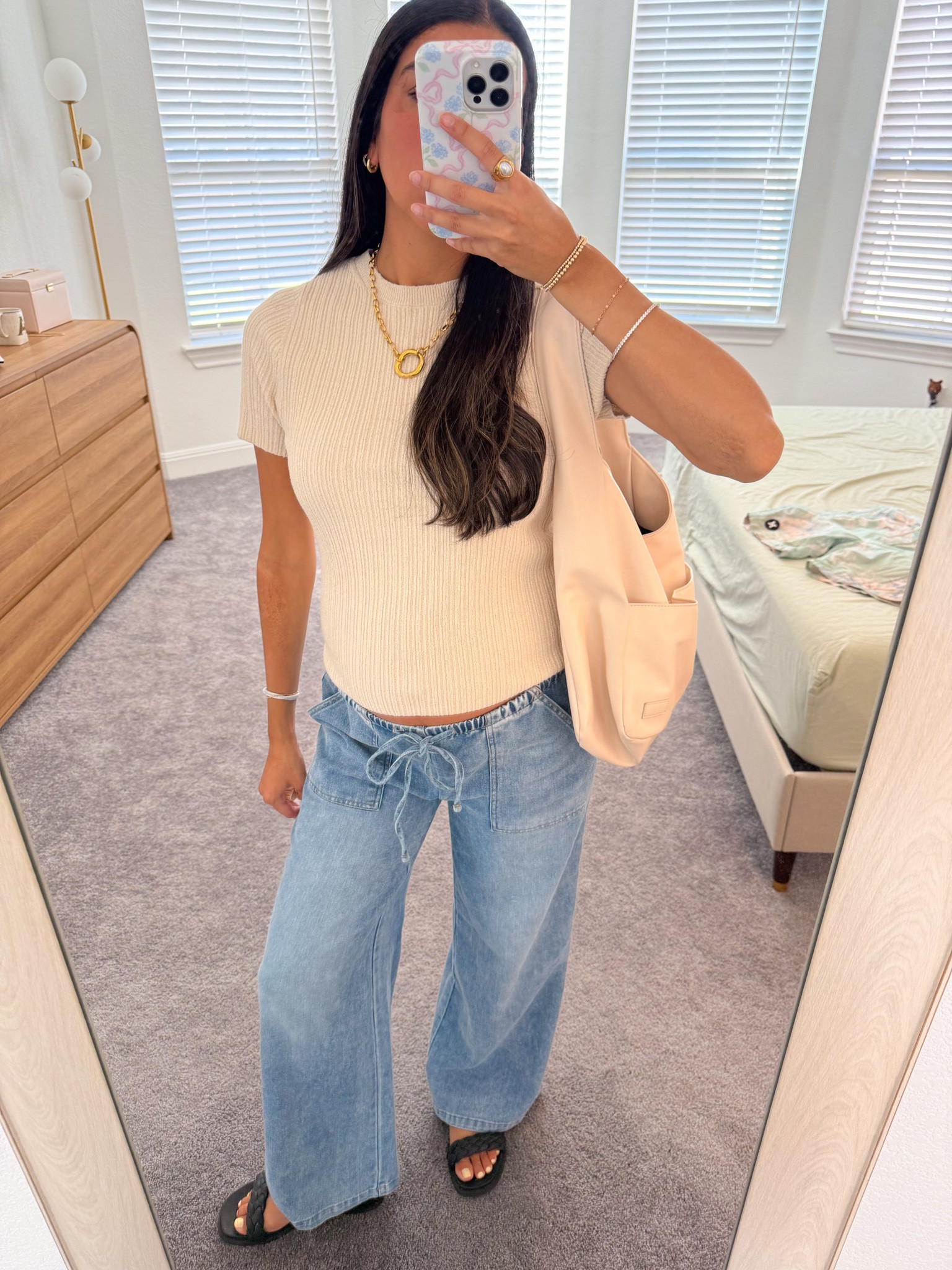 necklace from @shopheylovely (the Scotty necklace) 