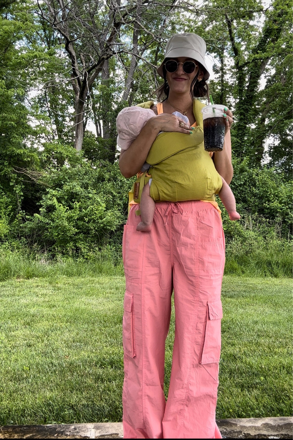 🍊💞🥝✨the most fun day with my littlest girlie ✨💞🍋‍🟩🍊

Im size 6-8, typically medium, 5’7”

Cargos: medium 
Tank: medium
Under tank: medium