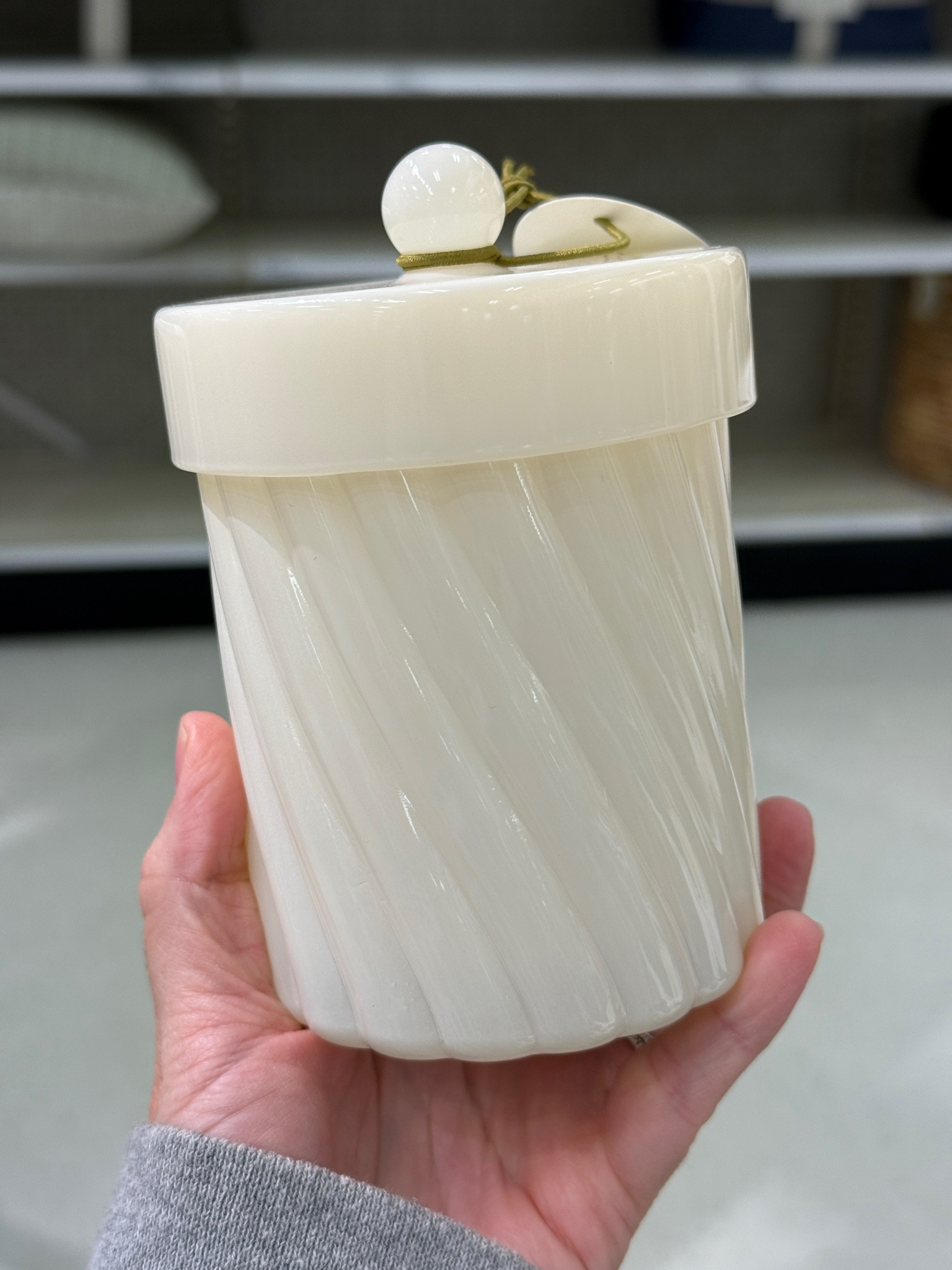 Pretty lidded candle 

#LTKHome #LTKSeasonal #LTKselfcare