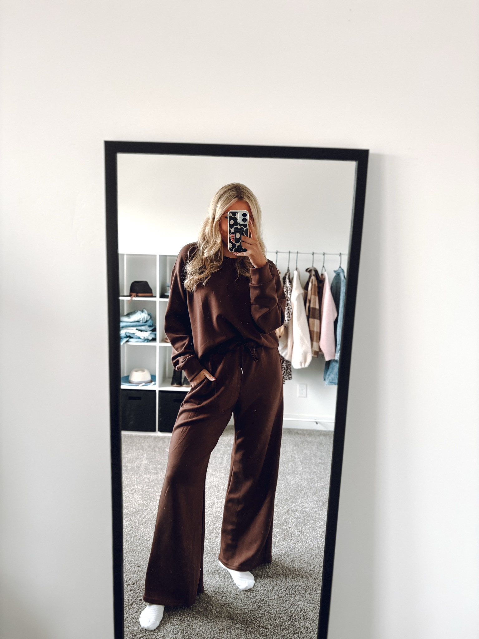 new fav lounge set!!! wearing my usual size M and I’m about 5’6” — lots of colors!

| loungewear | women’s fashion | lounge set | winter fashion 

#LTKFindsUnder100 #LTKTravel