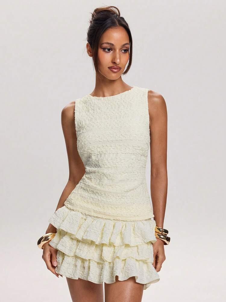 SHEIN BAE Women's Apricot Solid Color Textured Jacquard Knit Simple Sleeveless Backless Bow Tie Top, Suitable For Everyday Wear, Elegant Top, Casual Top, Work Top, Italian Holiday Top, Brunch Top.Summer Holidays,Spring Breaks,Valentines Day,Birthdays For Women | SHEIN