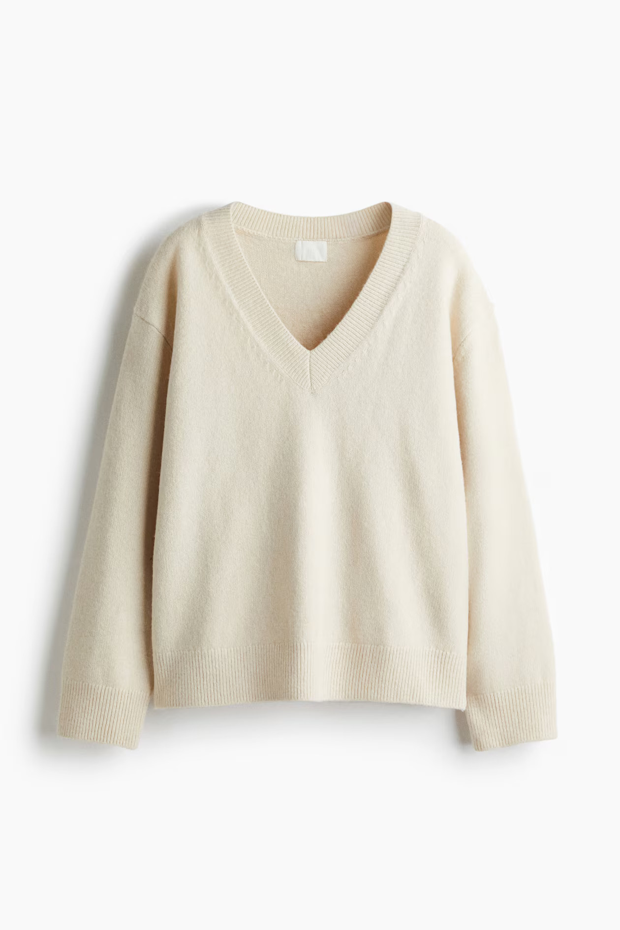 Oversized V-neck jumper | H&M (UK, MY, IN, SG, PH, TW, HK)
