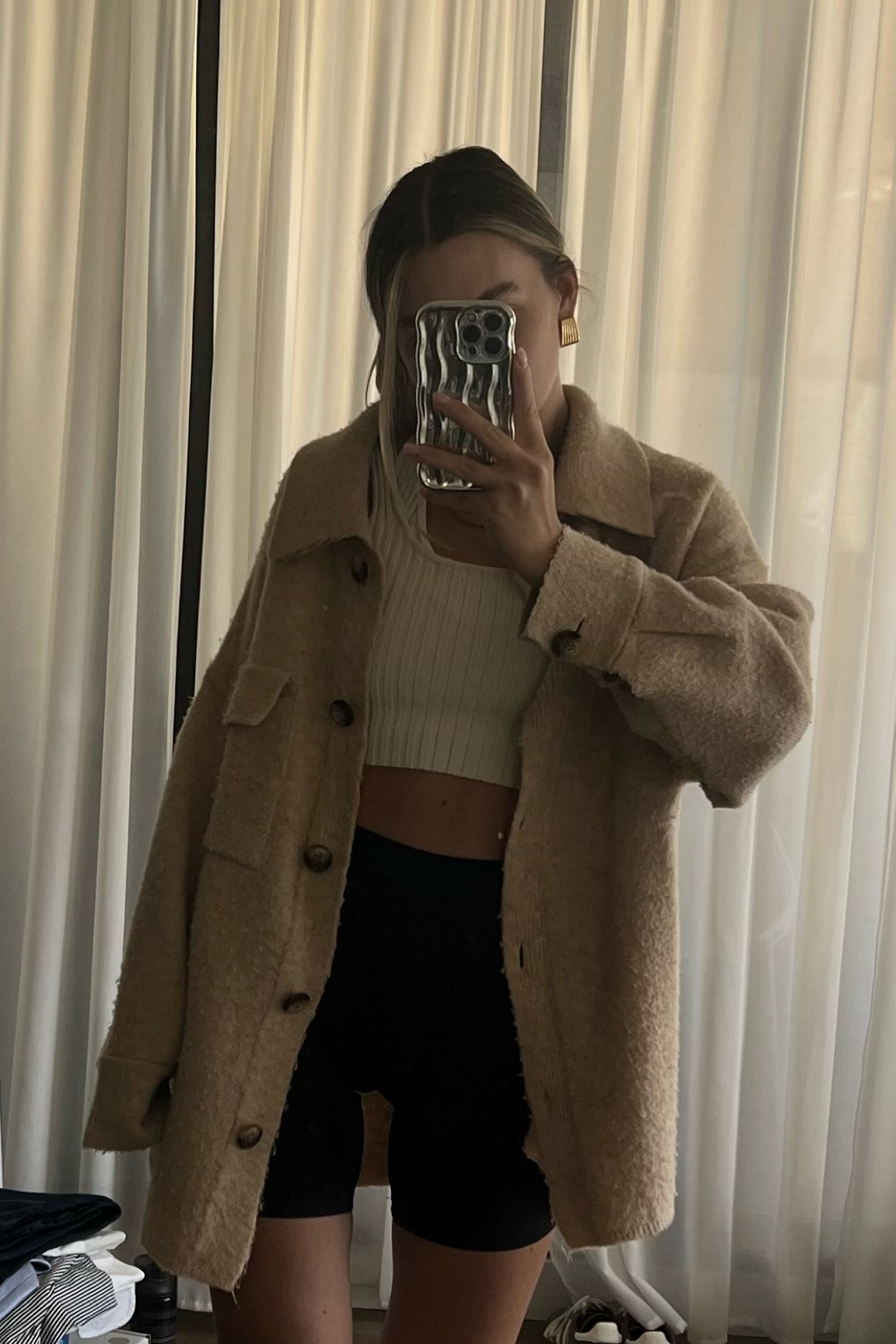 this “shacket” has been in my wardrobe for years and it’s the perfect thing to throw on when leaving the house 🤍 some alternatives linked below! 

#LTKstyletip #LTKfitness #LTKSeasonal