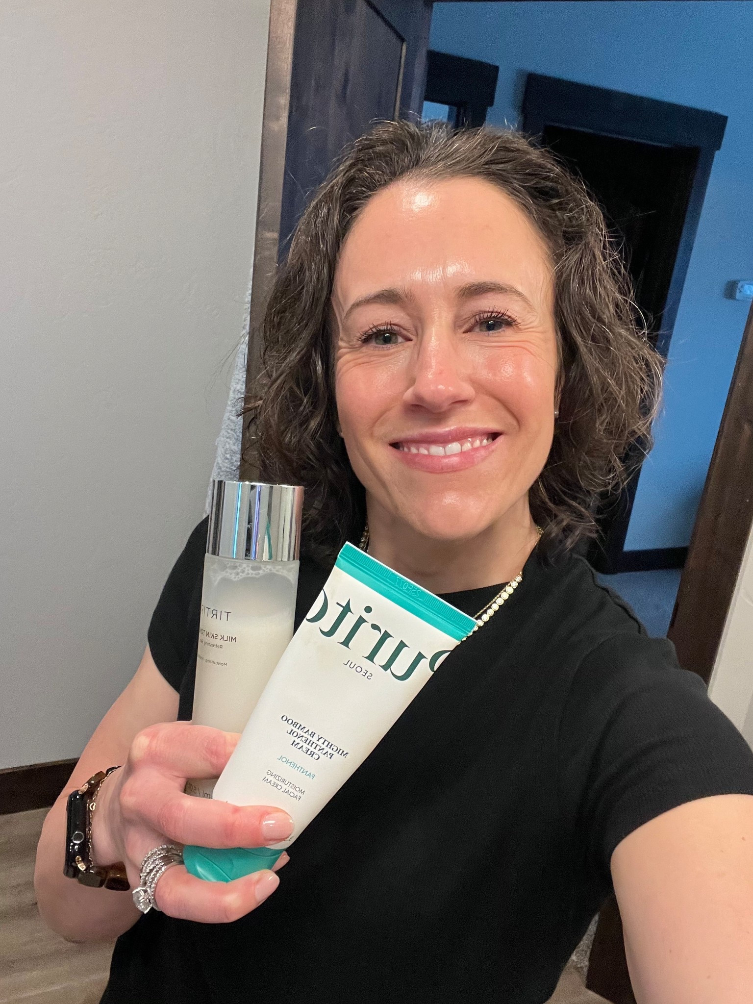 After trying alllll the things and spending allll the money, I’m pumped to report that I’ve settled on a mostly affordable skincare routine that not only gives me that glow I’ve always been after but is also easy on the month budget, and totally clean in terms of pore clogging ingredients 👌⁣
⁣
1. Gentle cleanser⁣
2. Toner⁣
3. Biome balancing serum (this one is a splurge but so so so worth it!)⁣
4. Hydrating serum ⁣
5. Snail mucin…yup, you read that right⁣
6. Bamboo cream⁣
7. Sunblock ⁣
⁣
What am I missing and need to try? Hit me with all your Korean/Japanese skin care must haves and let’s help each other out 😁 