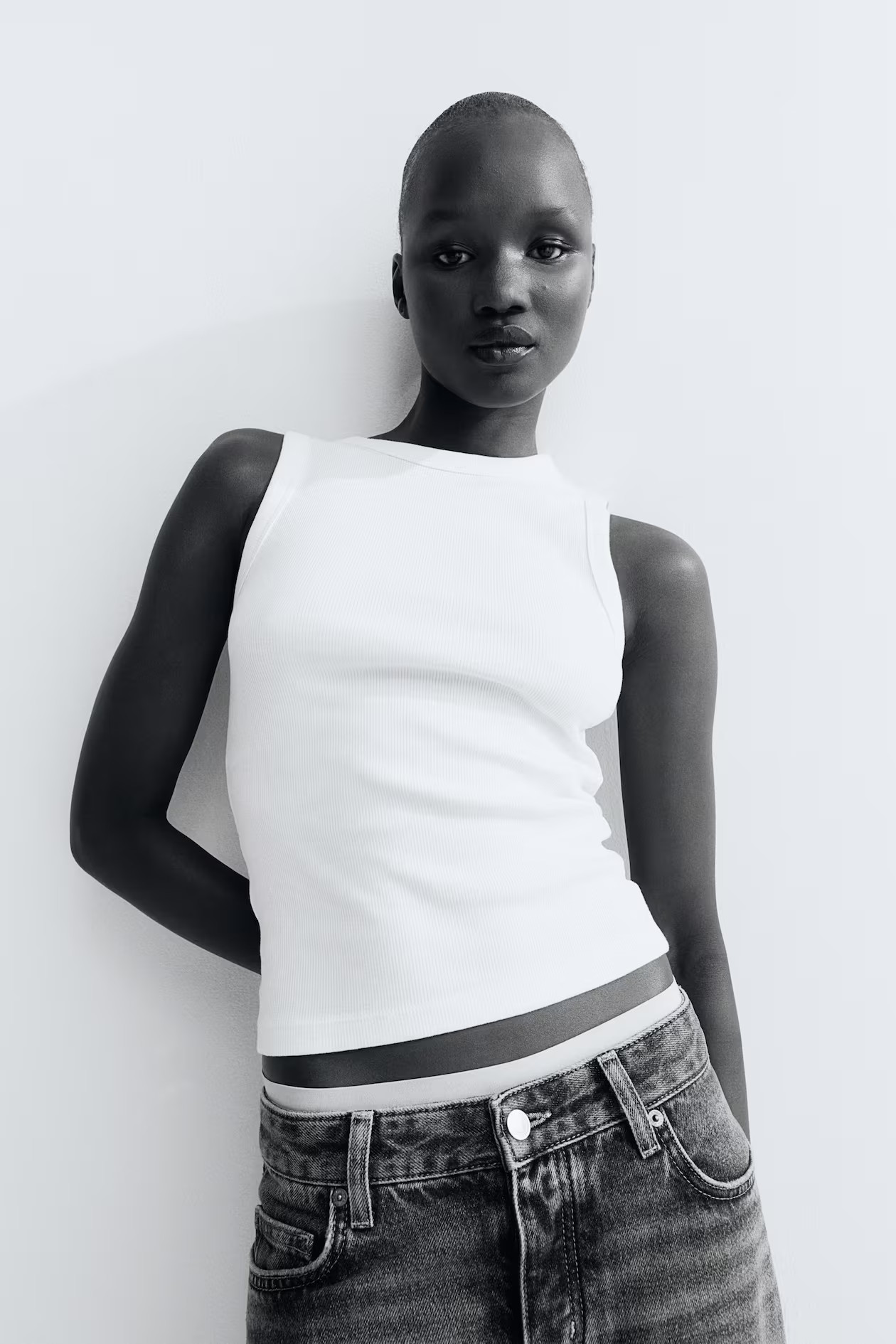 Ribbed Tank Top - Round Neck - Sleeveless - White - Ladies | H&M US | H&M (US + CA)