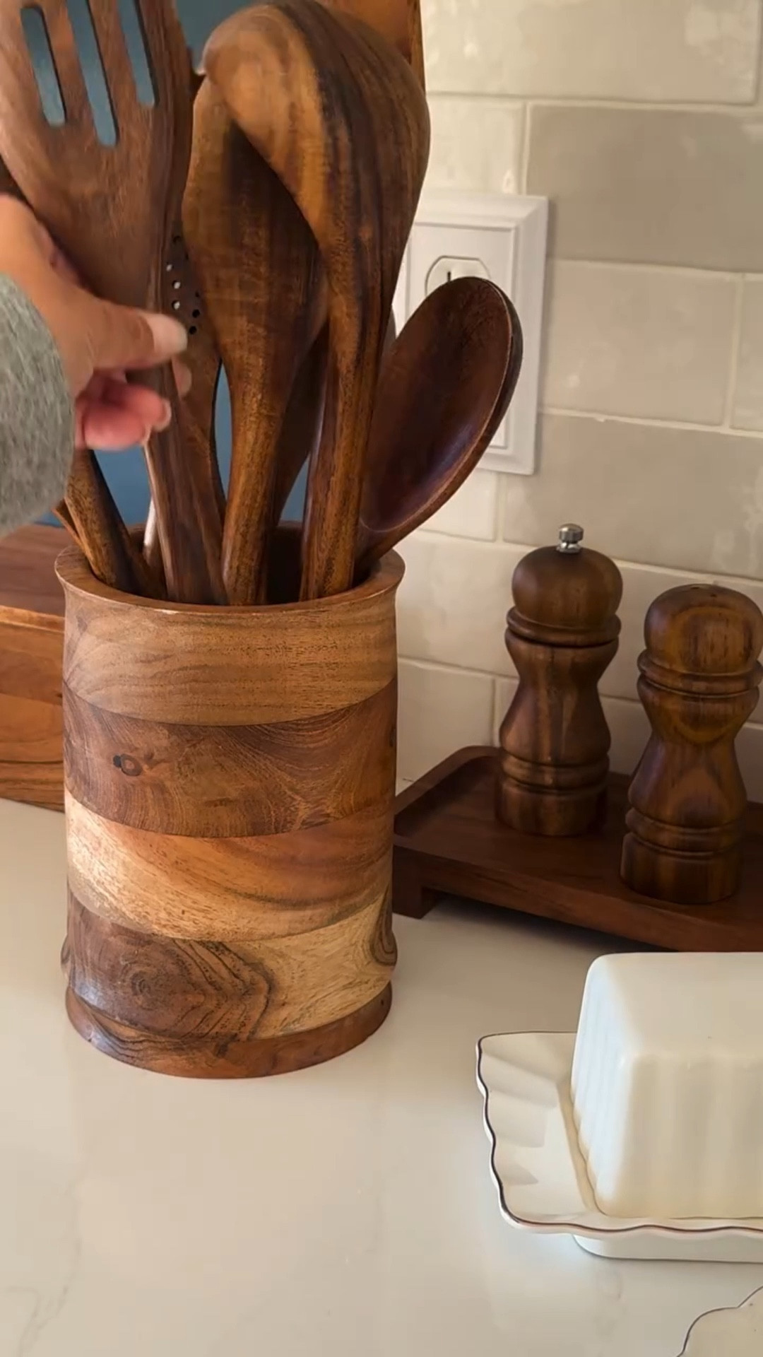 For people who cook, live, and love character over perfection.

This refresh wasn’t about styling for looks. 

It was about adding the things I reach for every day, salt & pepper, olive oil, utensils, a recipe book, greenery, and warm wood tones. Function first. Character always.

#cozykitchen #kitchenrefresh #vintagemodern #kitchen 
#kitchendetails 
Real home, everyday kitchen, cozy vibes

#LTKSeasonal #LTKfoodie #LTKHome