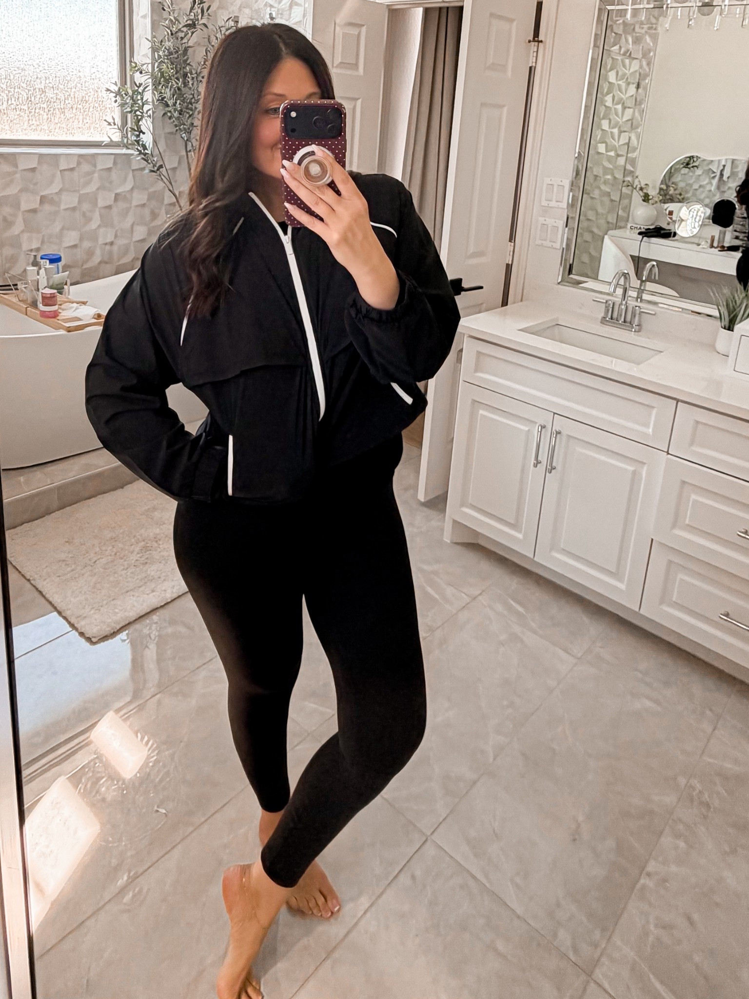 target did not miss with this one 🤍
lightweight, structured collar, looks $$$
Target cropped zip jacket 🤍
lightweight spring layer
structured collar (doesn’t flop)
comes in 2 colors
wearing size mediumm

perfect for leggings, errands, or casual days
