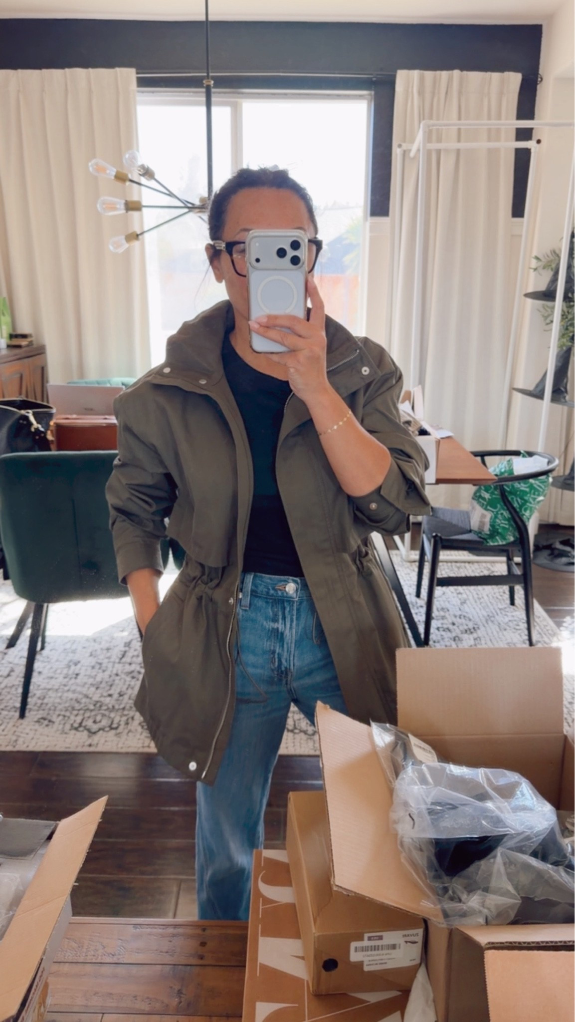 New from Aritzia- jackets are amazing 🔥
I sized down in both jackets to an xs.