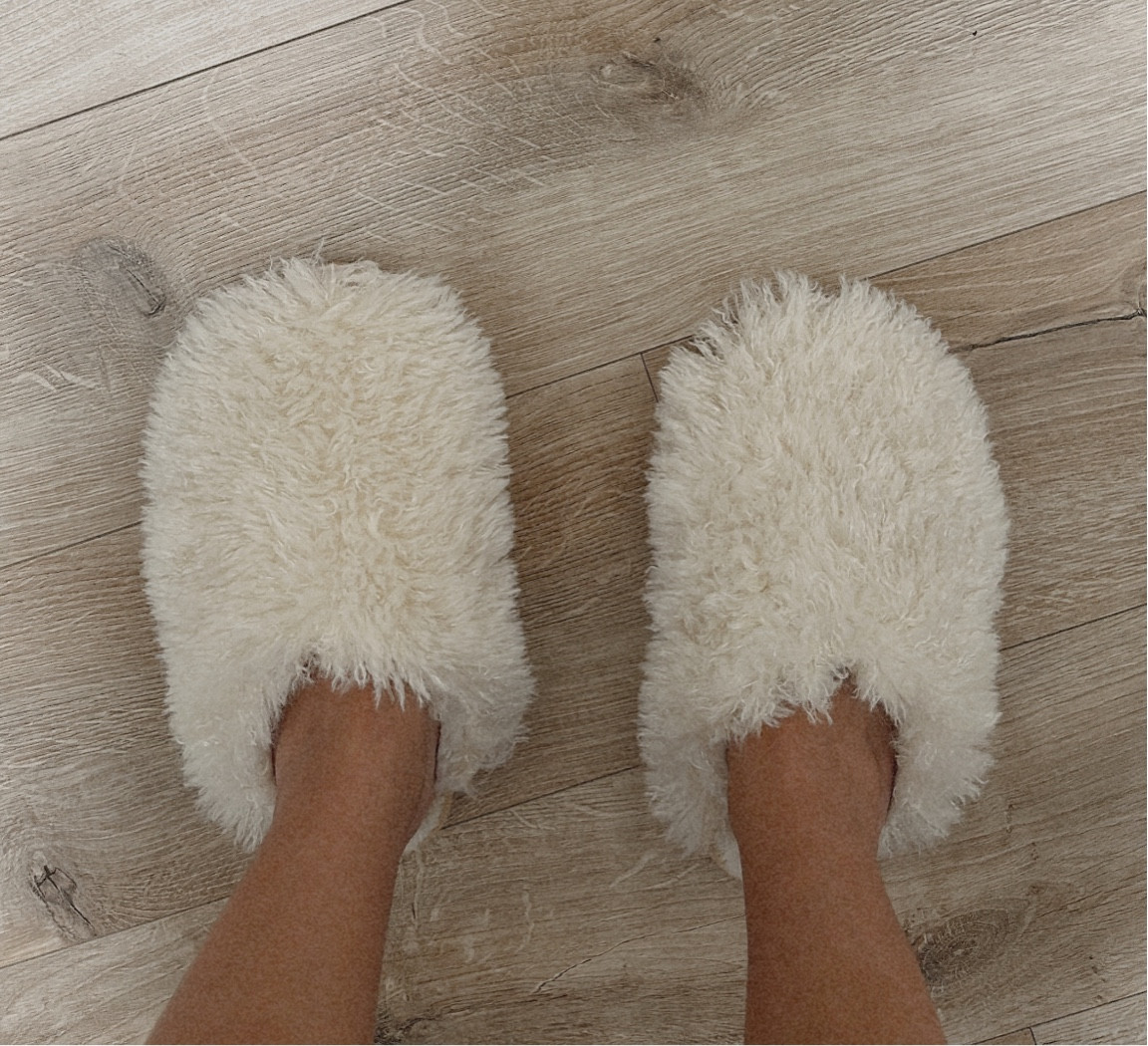 comfiest house slippers under $20

#LTKHoliday #LTKfindsunder50 #LTKhome