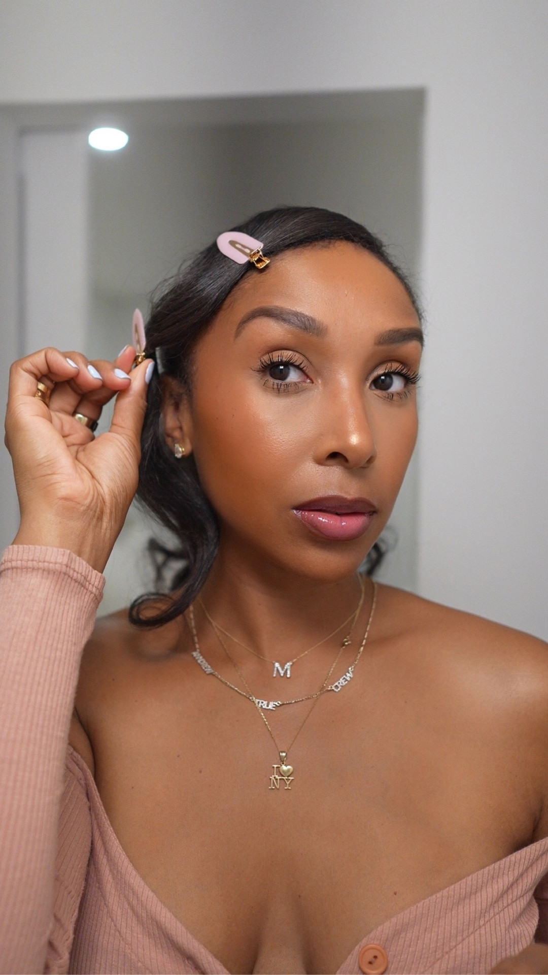 My “on the way” 10 minute makeup. 
-Haus lab concealer shade 24 light medium neutral
-Cloudtopia shade 04
-Hourglass shade vanish golden almond
-Hourglass lighting palette shade ambient volume III

#LTKBeauty