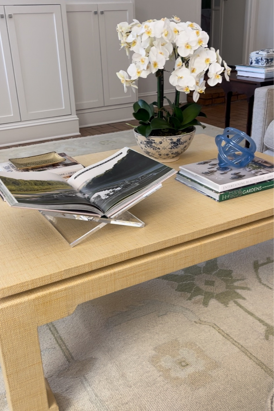 coffee table style. Linked loom and co rug + exact coffee table #livingroom 

#LTKhome #LTKFind