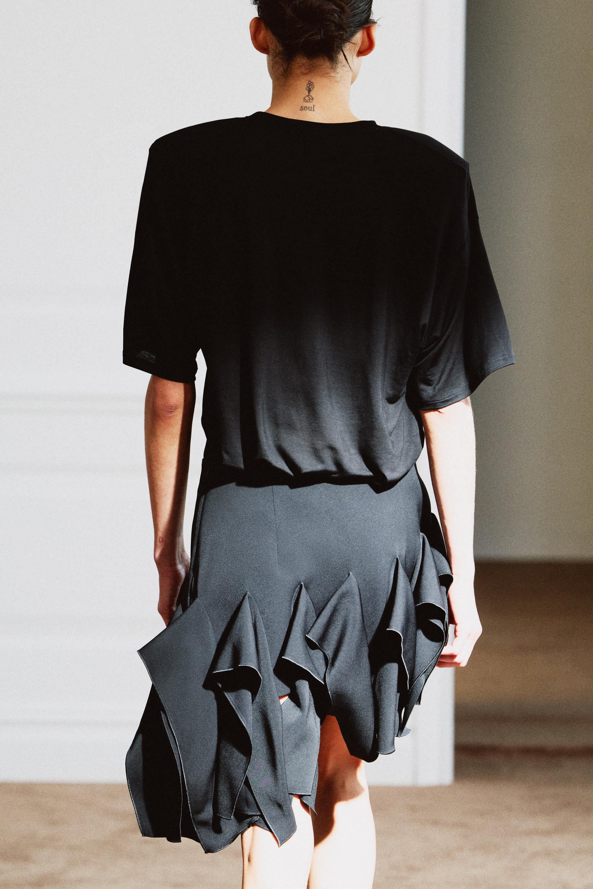 Description | Zara Canada